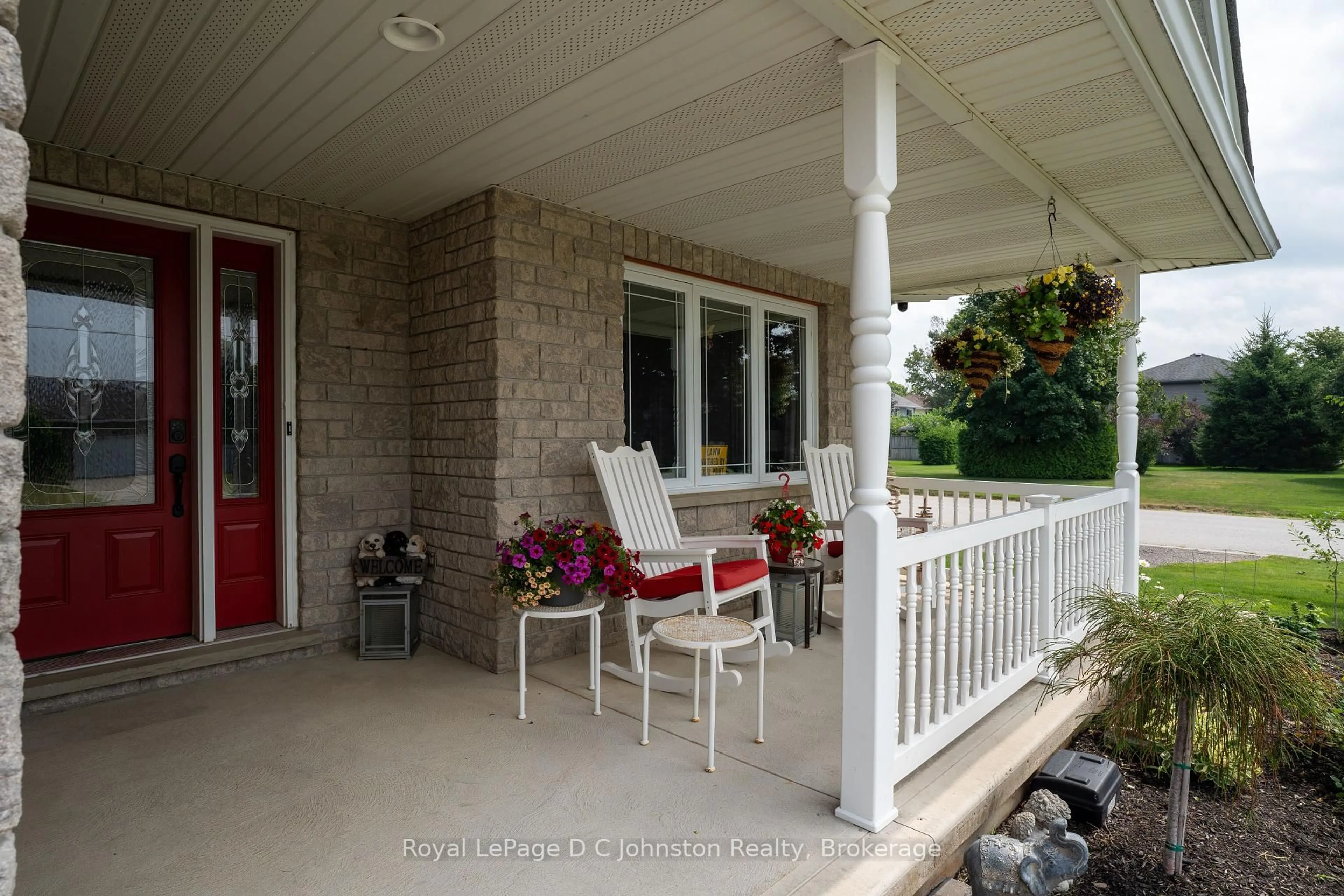 Patio, street for 477 Buckby Lane, Saugeen Shores Ontario N0H 2C1