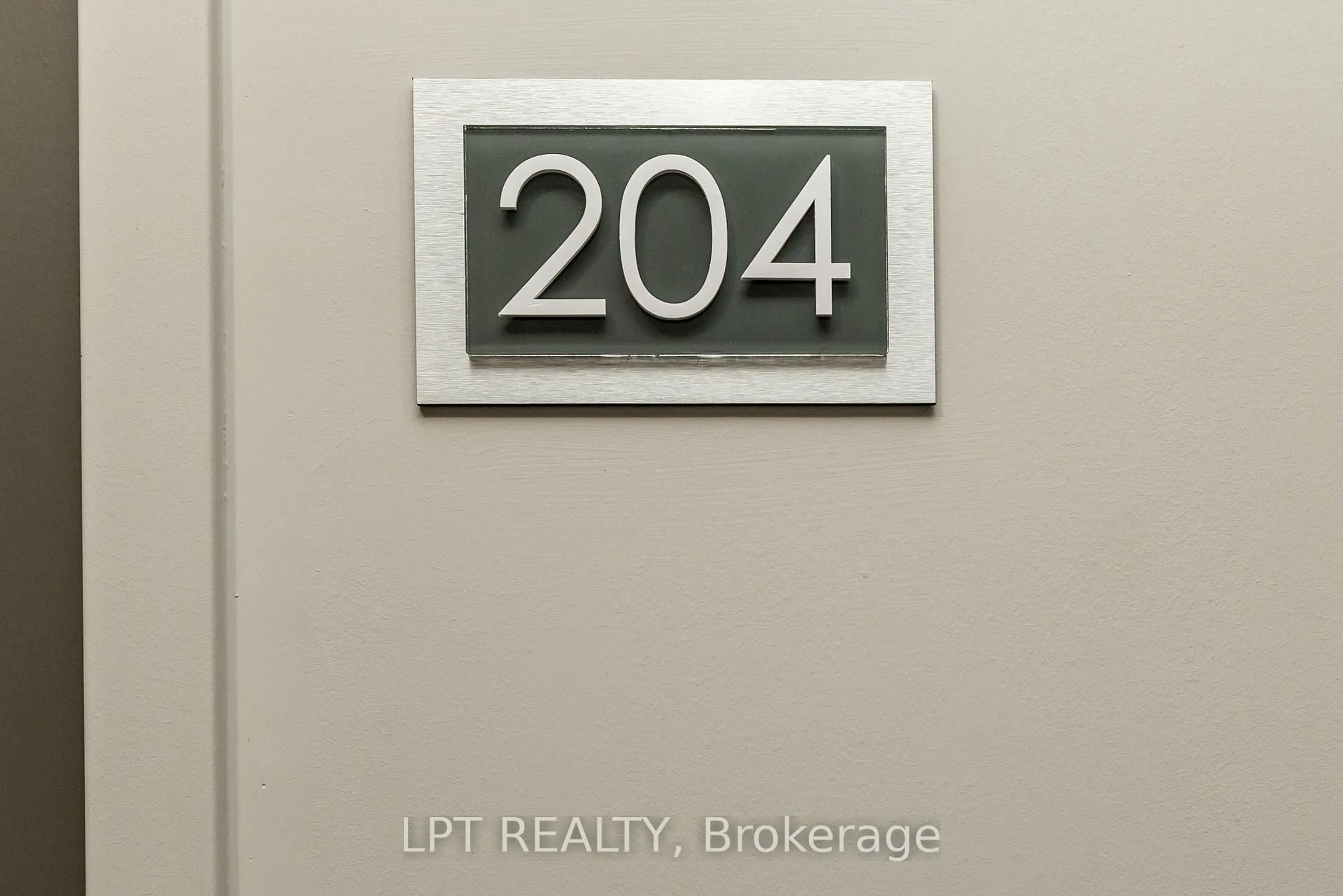 Unknown for 280 Herzberg Rd #204, Ottawa Ontario K2K 0N8