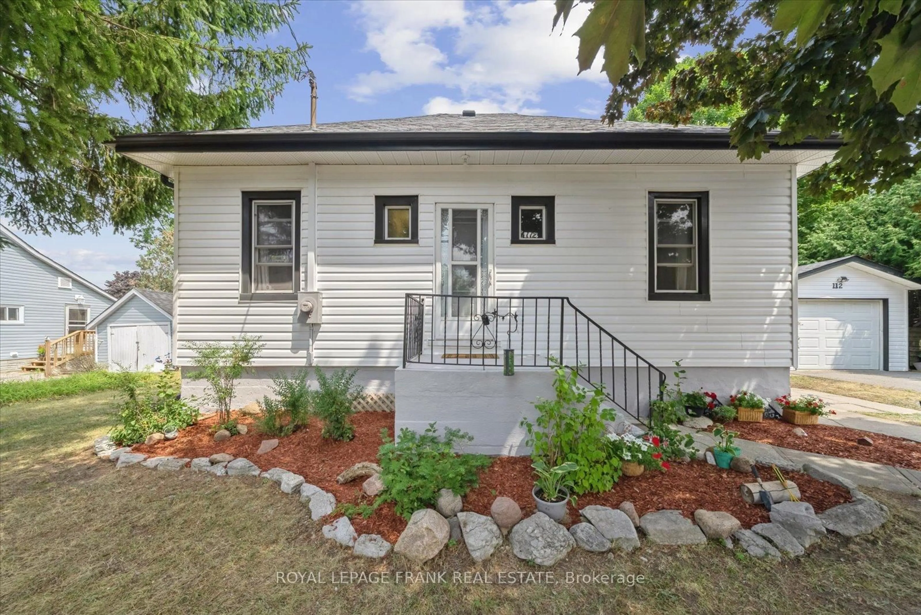 Home with vinyl exterior material, street for 112 Albert St, Kawartha Lakes Ontario K9V 4K5