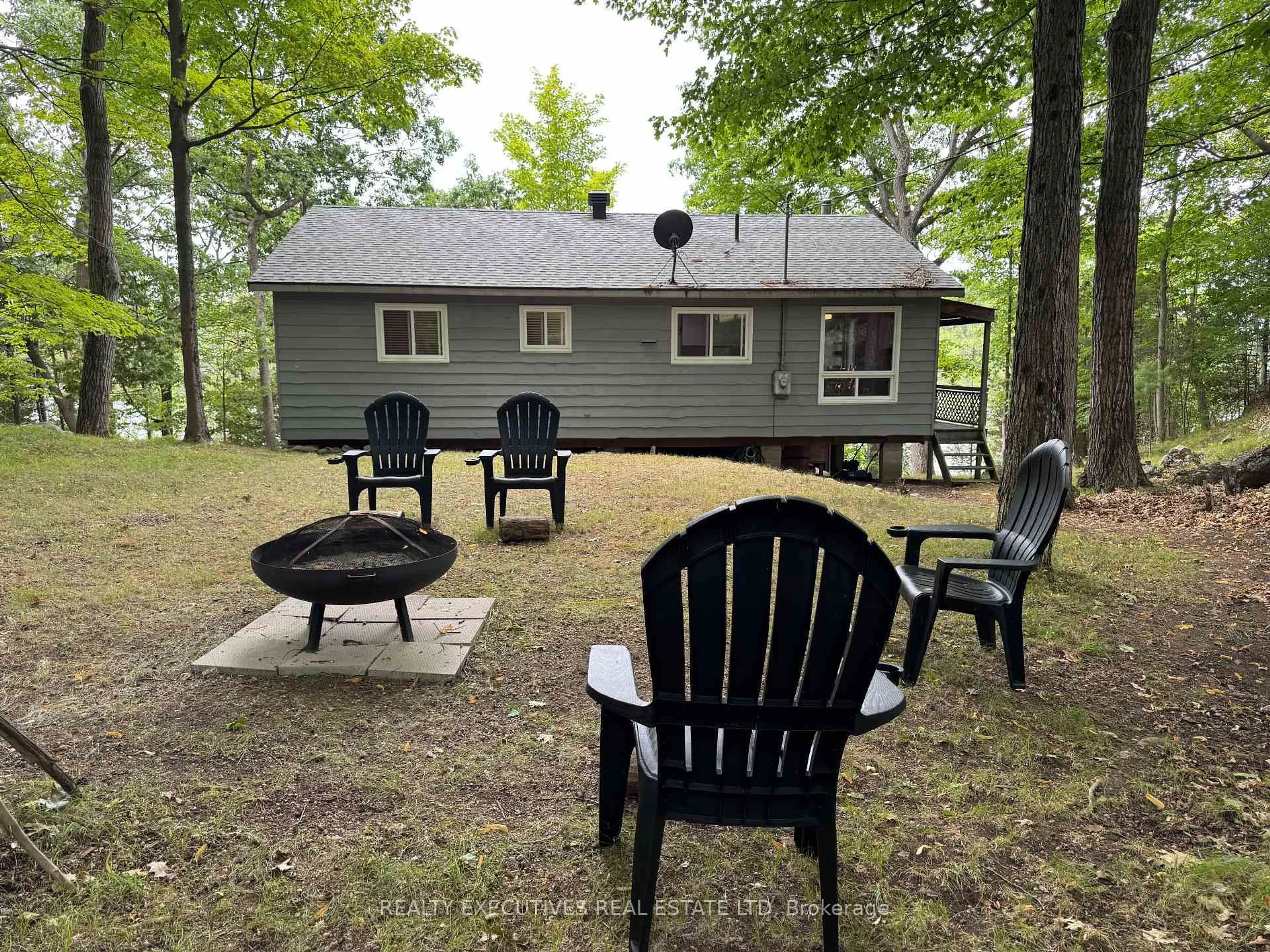 Patio, forest/trees view for 21 Sand-Birch Isl Island, Rideau Lakes Ontario K0G 1E0