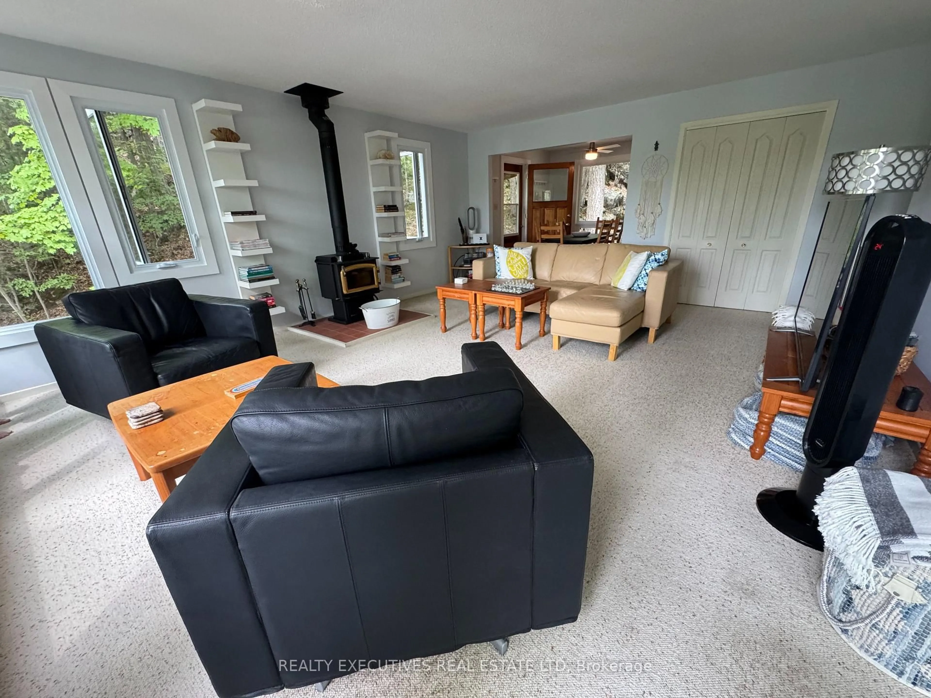 Living room with furniture, unknown for 21 Sand-Birch Isl Island, Rideau Lakes Ontario K0G 1E0
