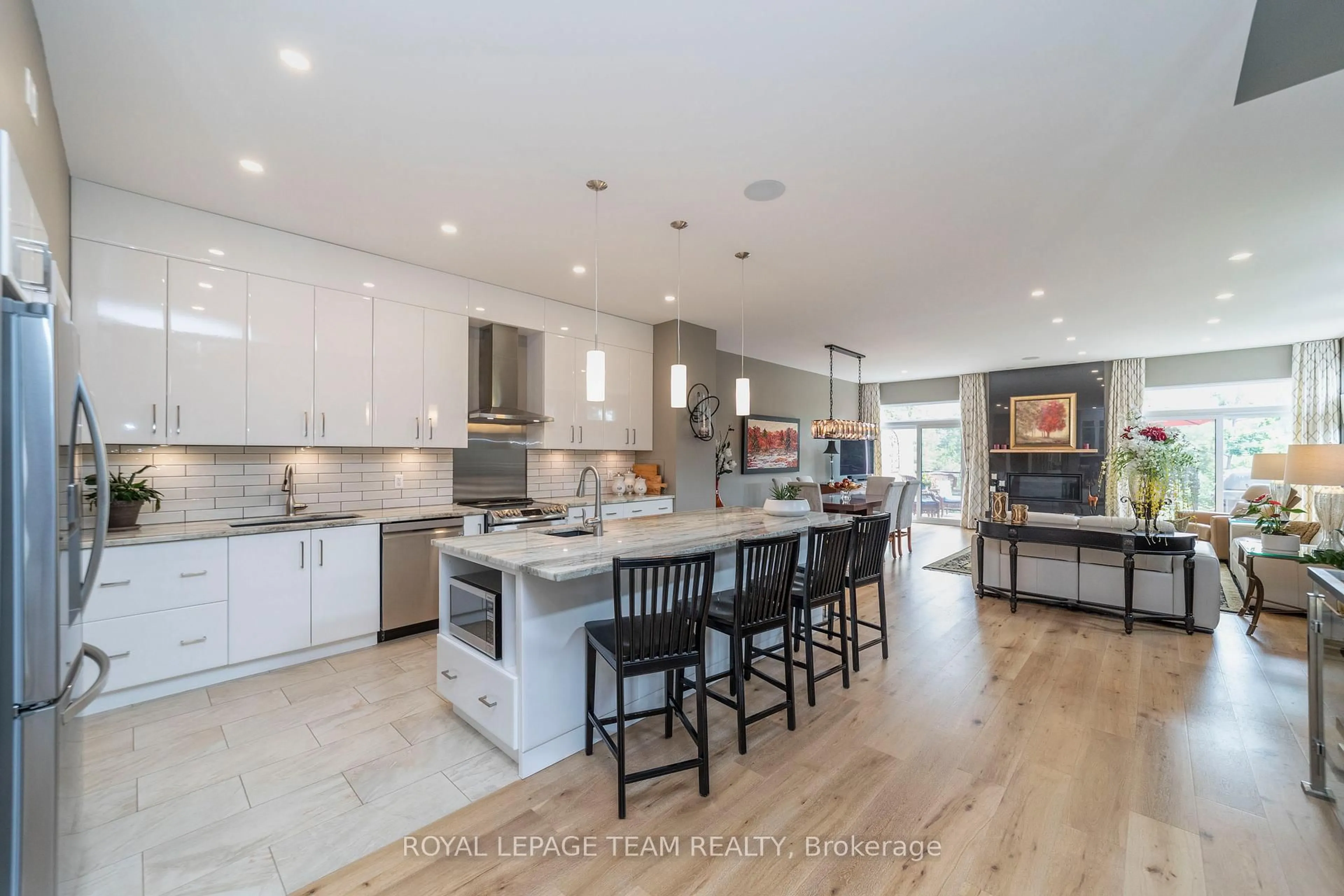 Open concept kitchen, unknown for 51 Aylen Ave, Ottawa Ontario K2A 3P6