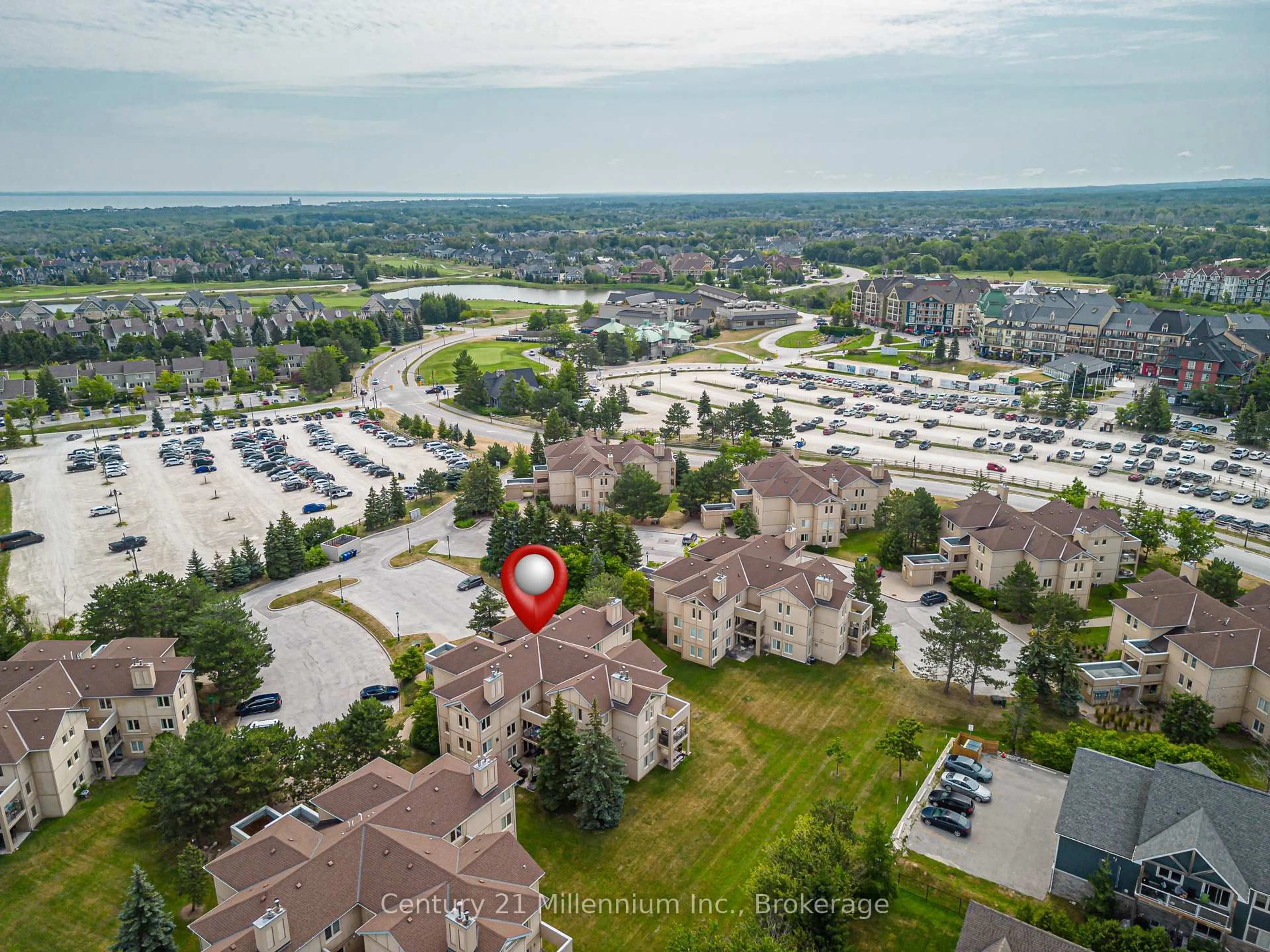 A pic from outside/outdoor area/front of a property/back of a property/a pic from drone, unknown for 169 Jozo Weider Blvd #118, Blue Mountains Ontario L9Y 0V2