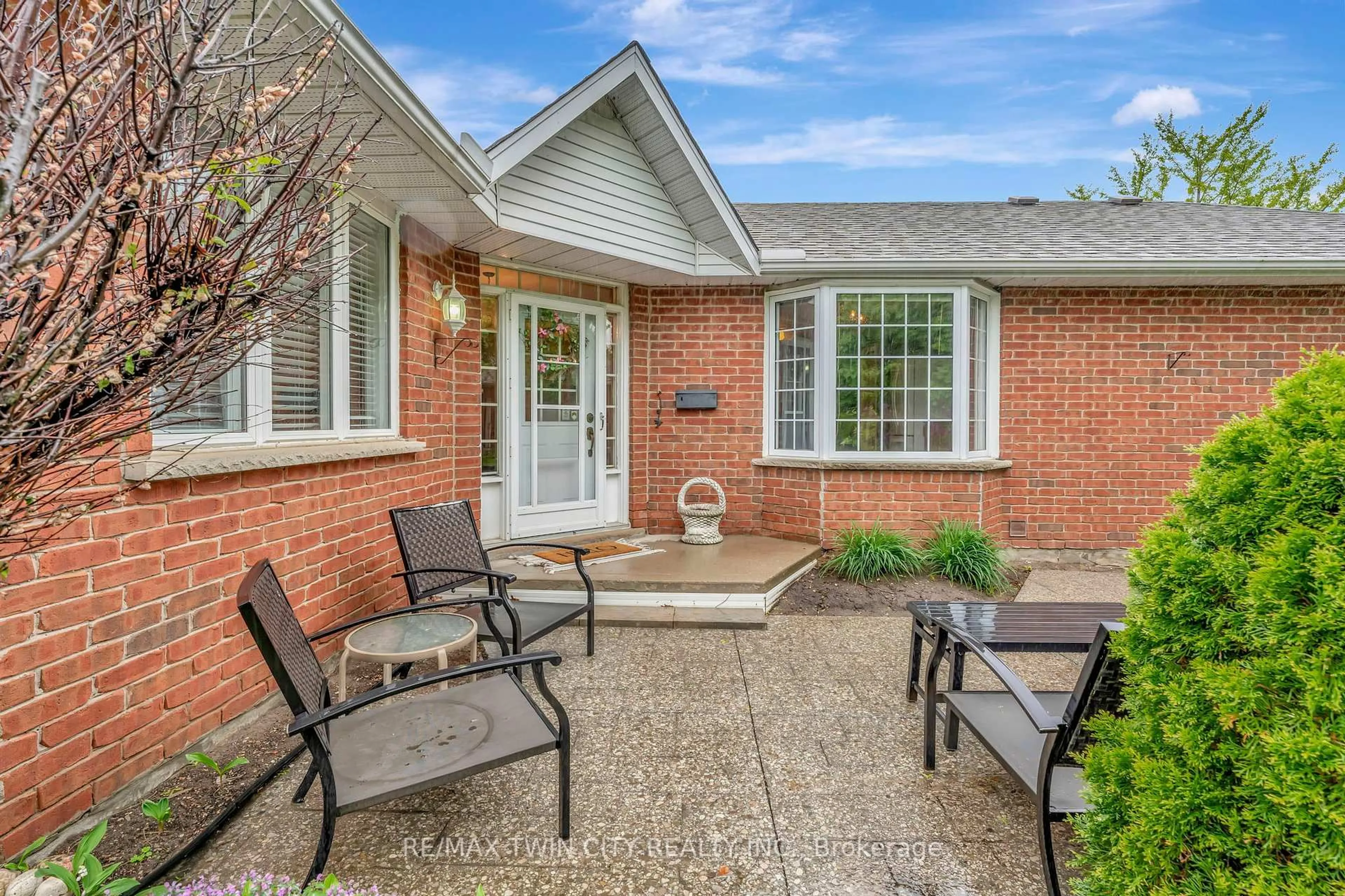 Home with brick exterior material, street for 71 Beasley Cres #7, Cambridge Ontario N1T 1P5