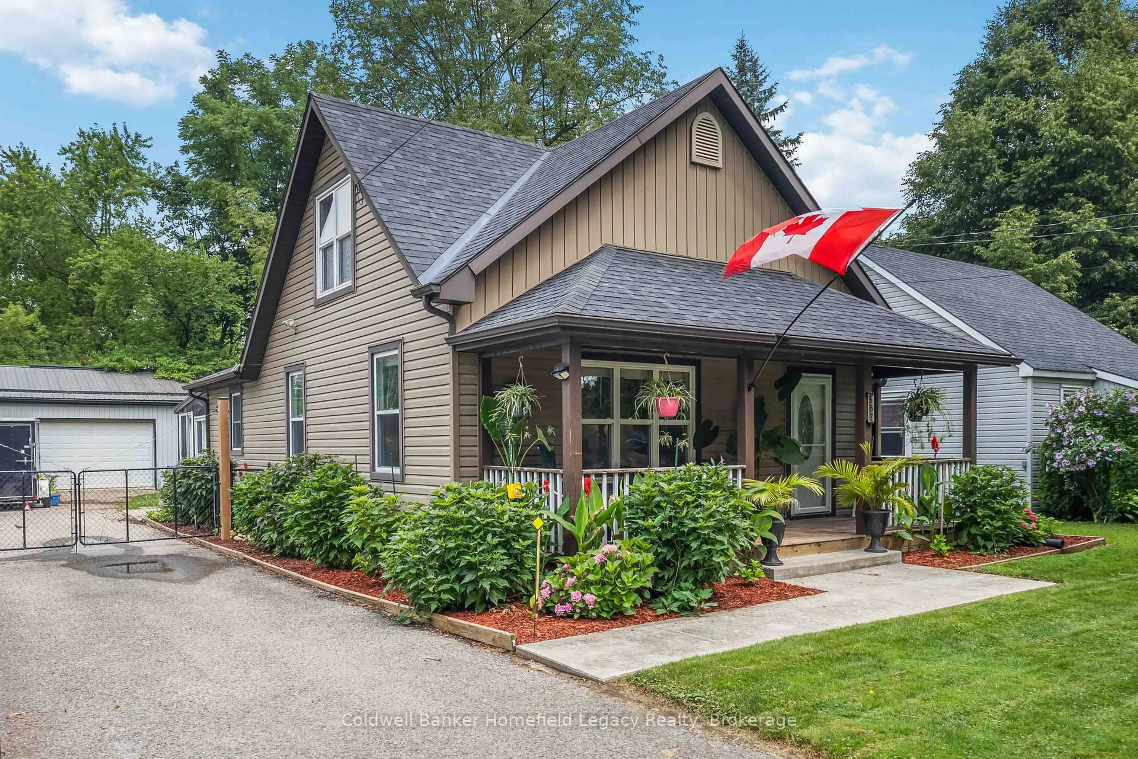 Home with vinyl exterior material, street for 567 Elgin St, St. Marys Ontario N4X 0A3
