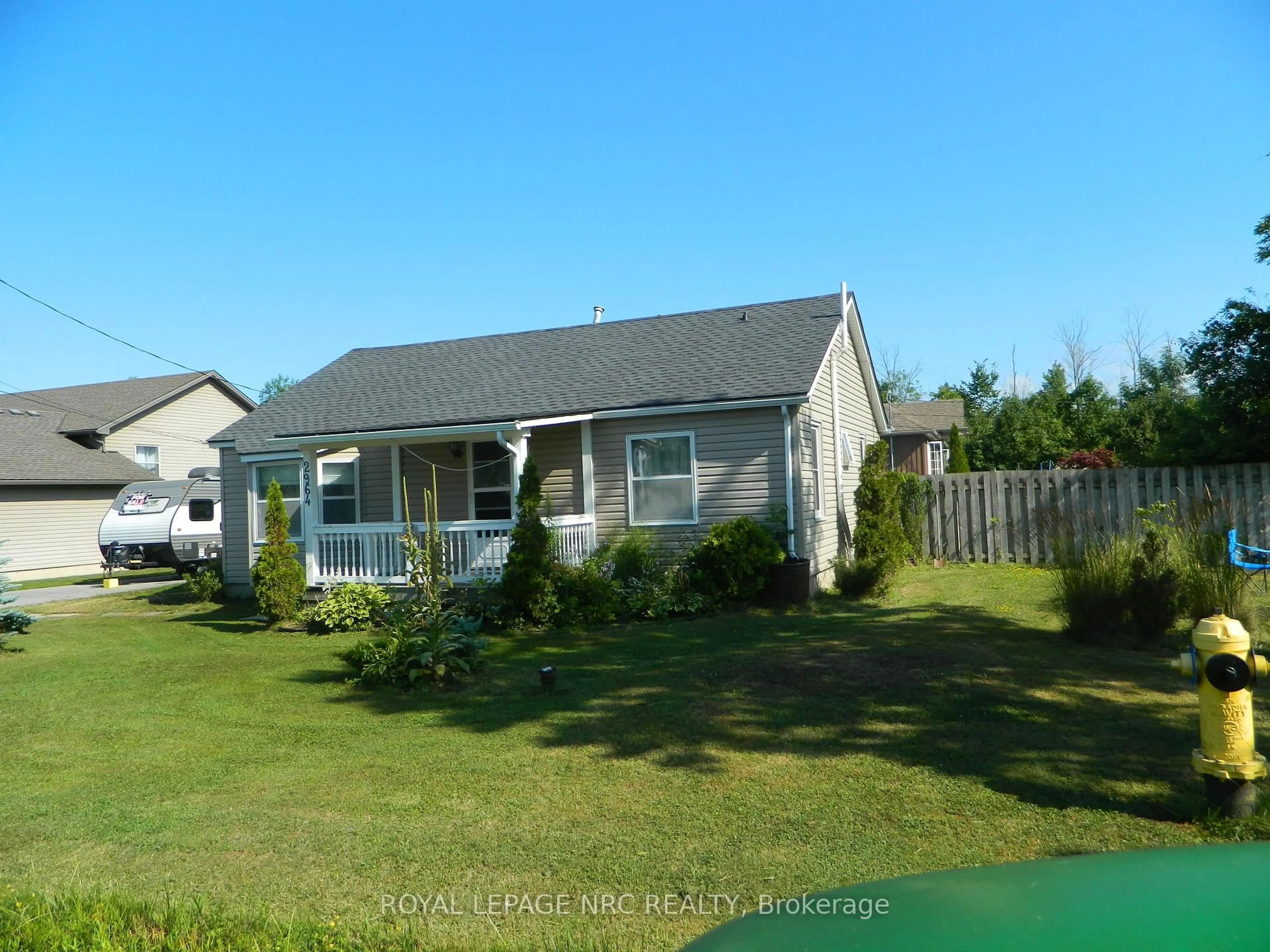 Home with vinyl exterior material, unknown for 2964 Hyman Ave, Fort Erie Ontario L0S 1N0