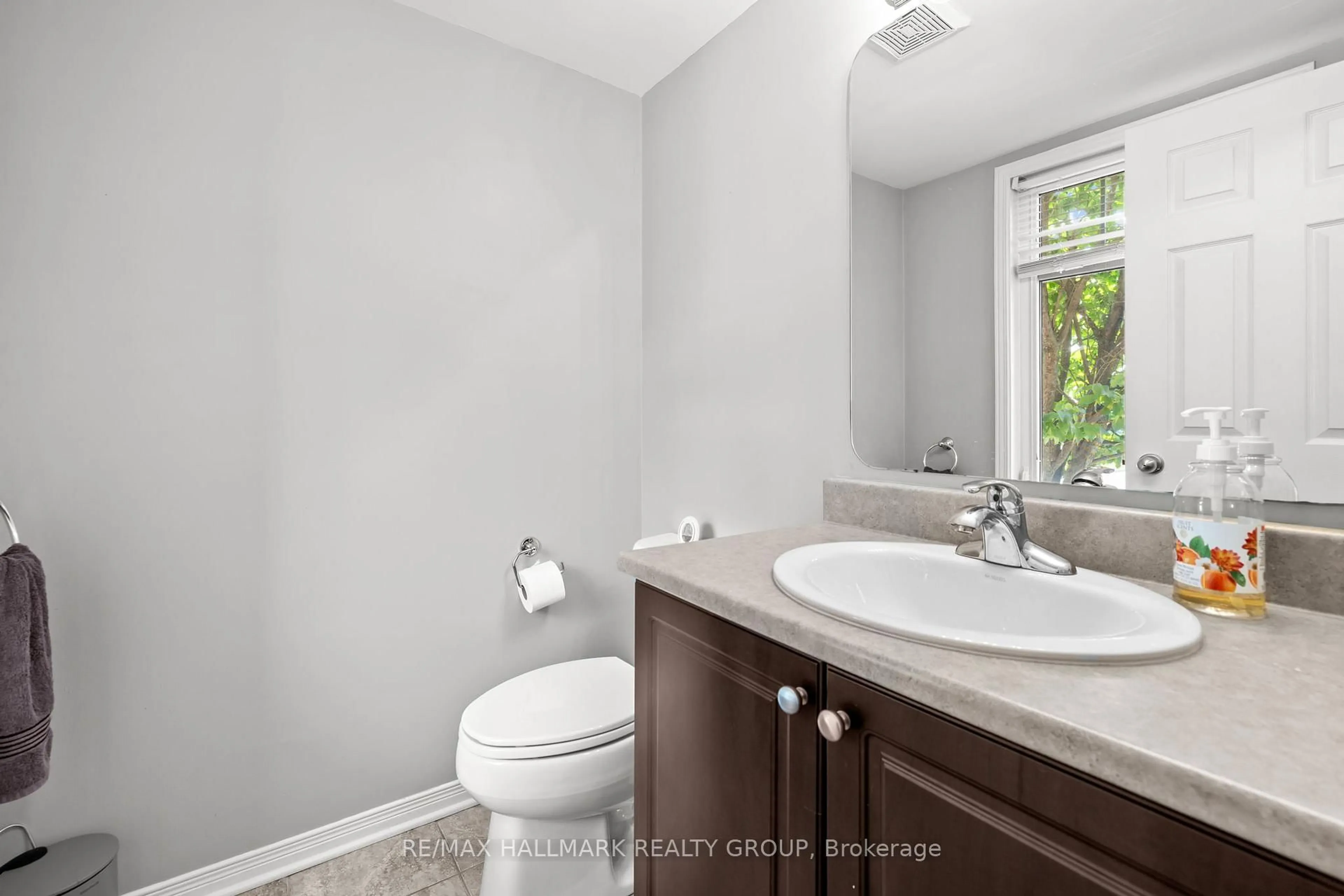 Standard bathroom, unknown for 235 Keltie Private, Ottawa Ontario K2J 0A3