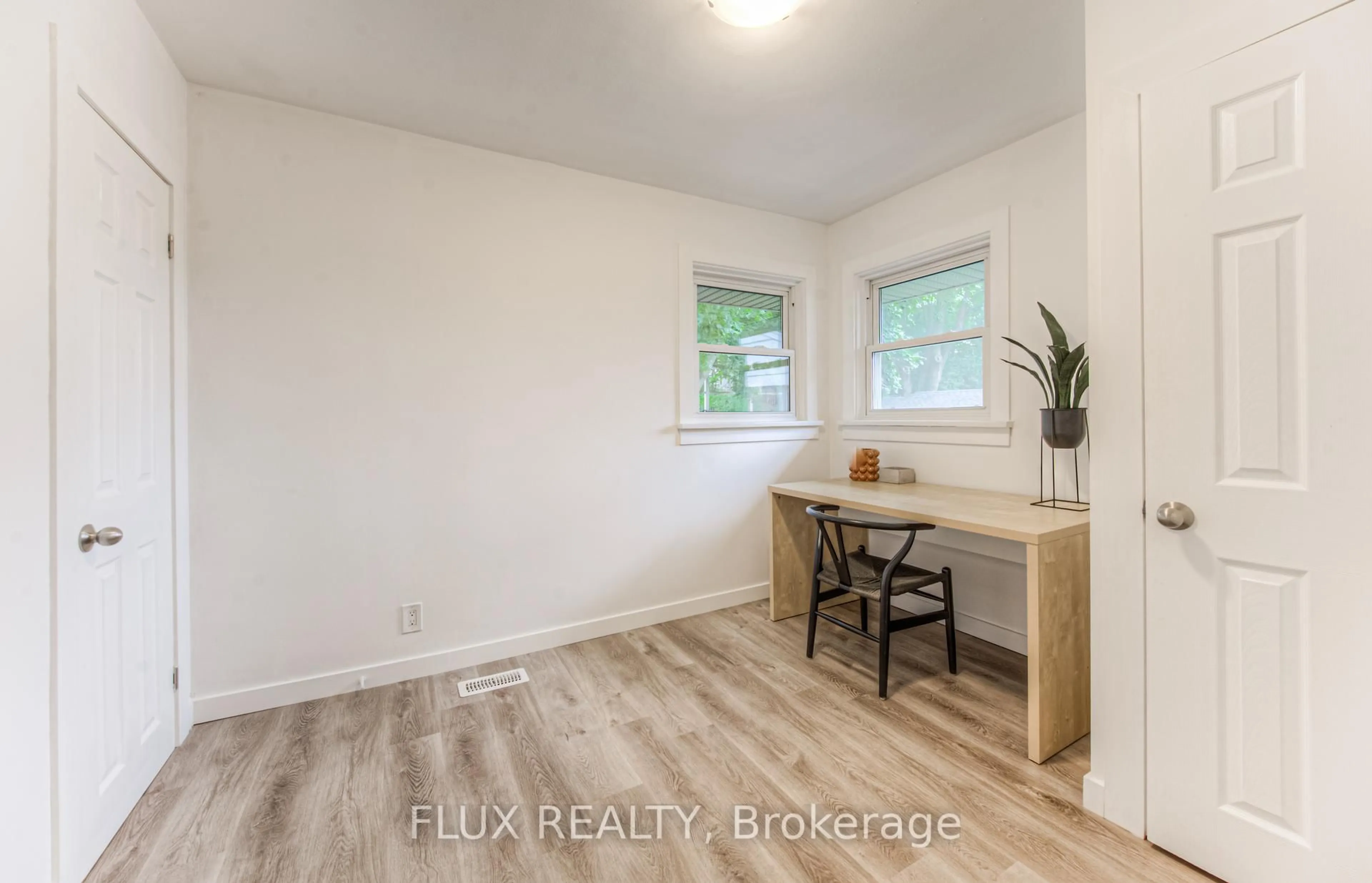 A pic of a room for 98 Harber Ave, Kitchener Ontario N2C 1Z2