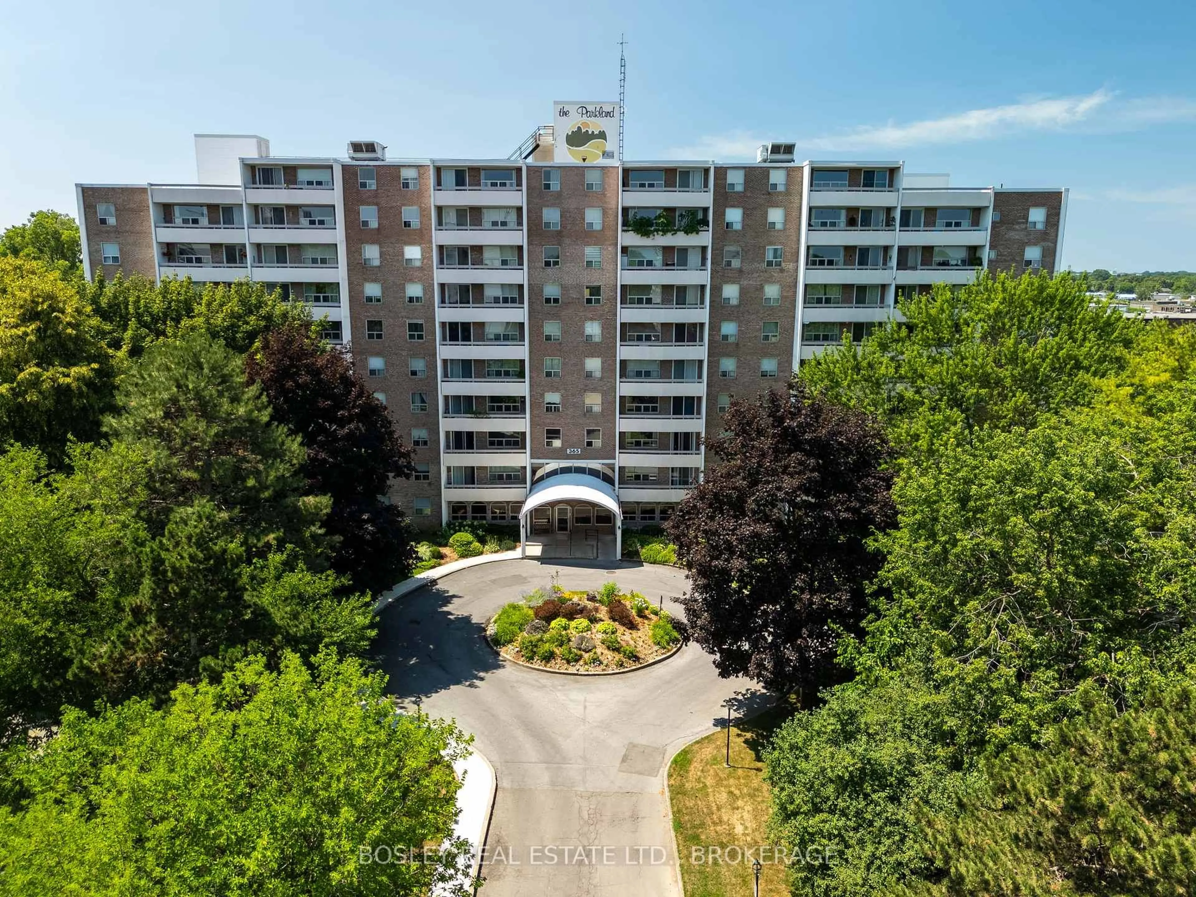 A pic from outside/outdoor area/front of a property/back of a property/a pic from drone, city buildings view from balcony for 365 Geneva St #409, St. Catharines Ontario L2N 5S7