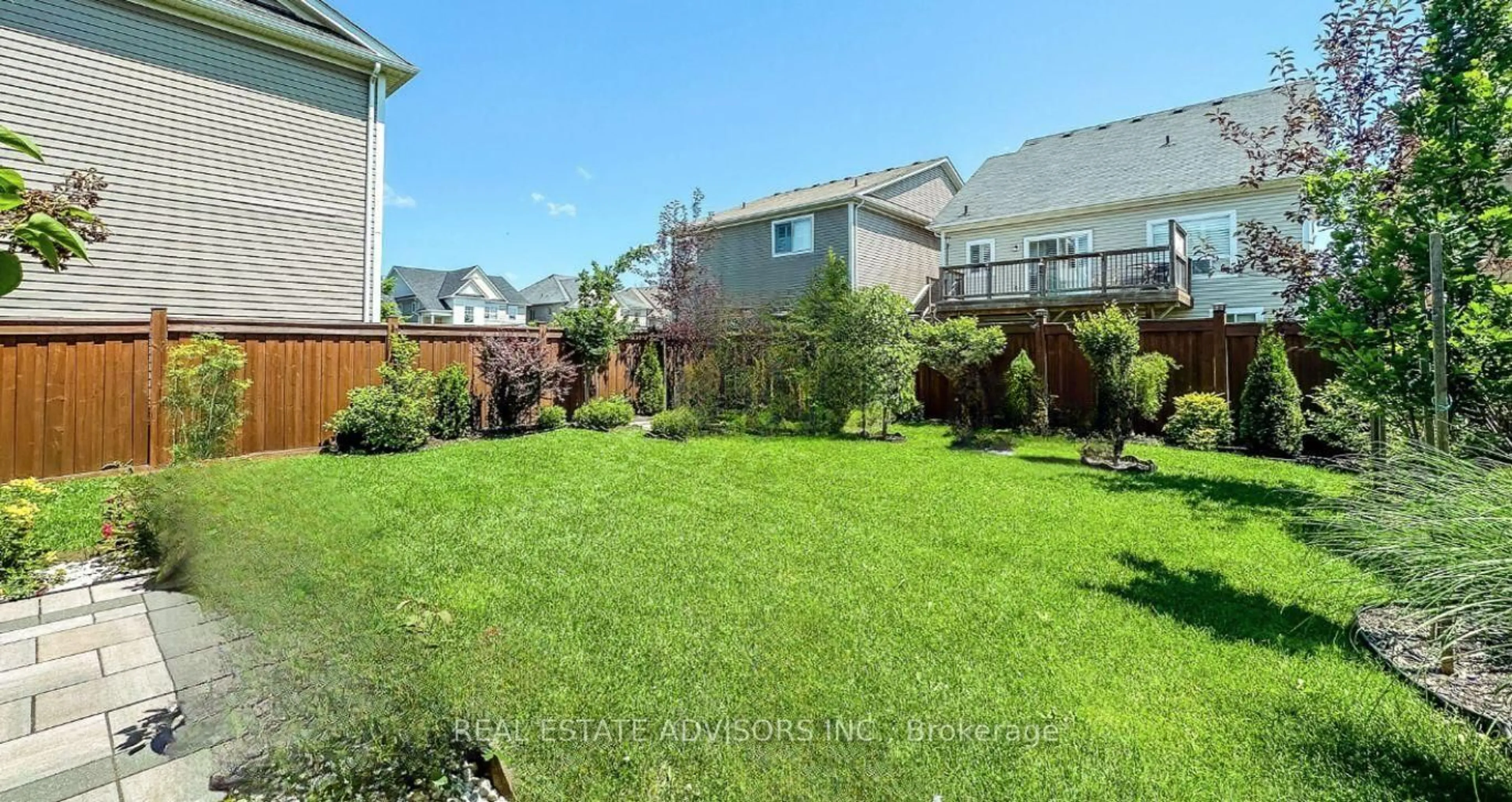 Patio, unknown for 965 O'reilly Cres, Melancthon Ontario L9V 2S4