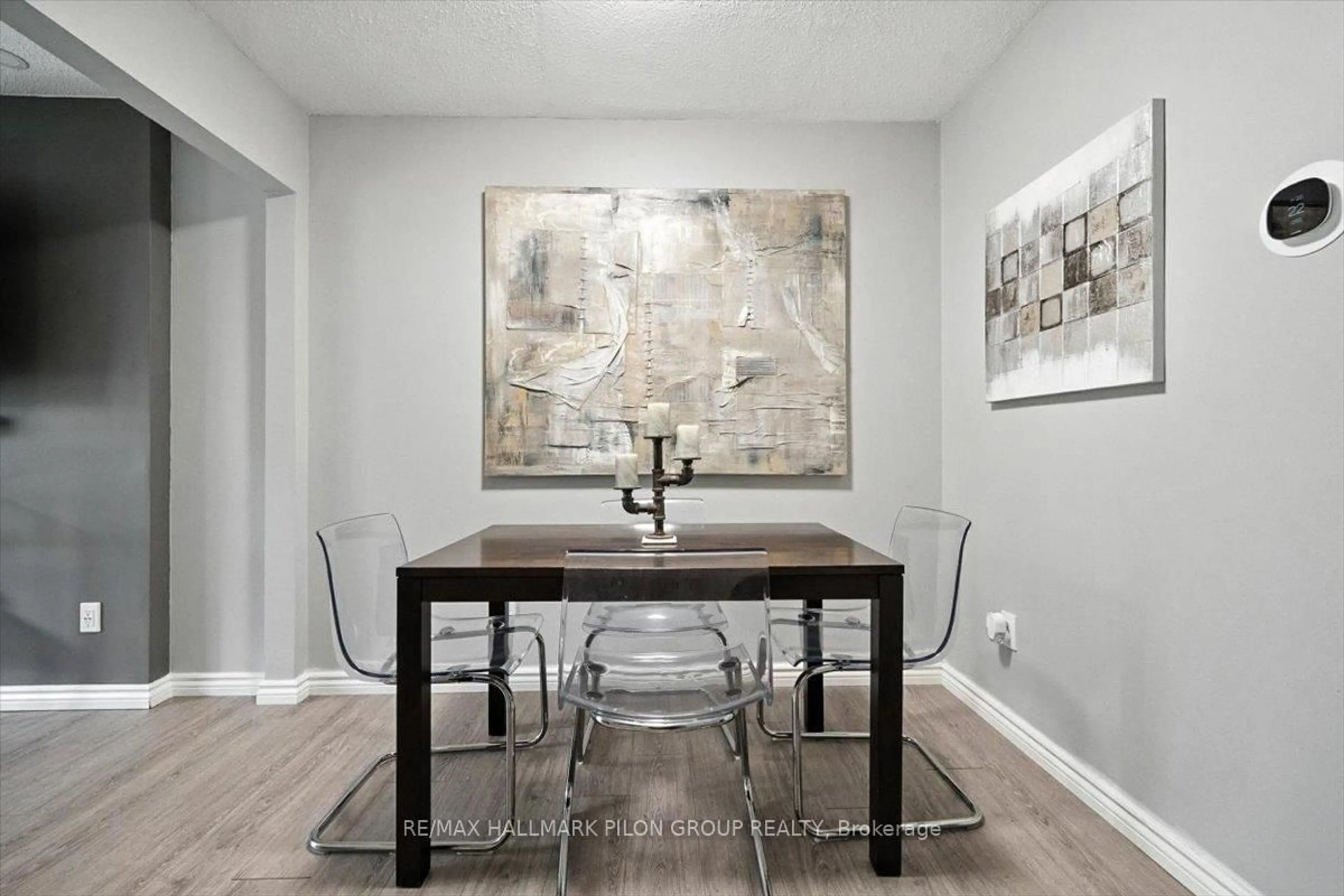 Dining room, wood/laminate floor for 1417 Ballard Crt, Ottawa Ontario K1B 4Y9