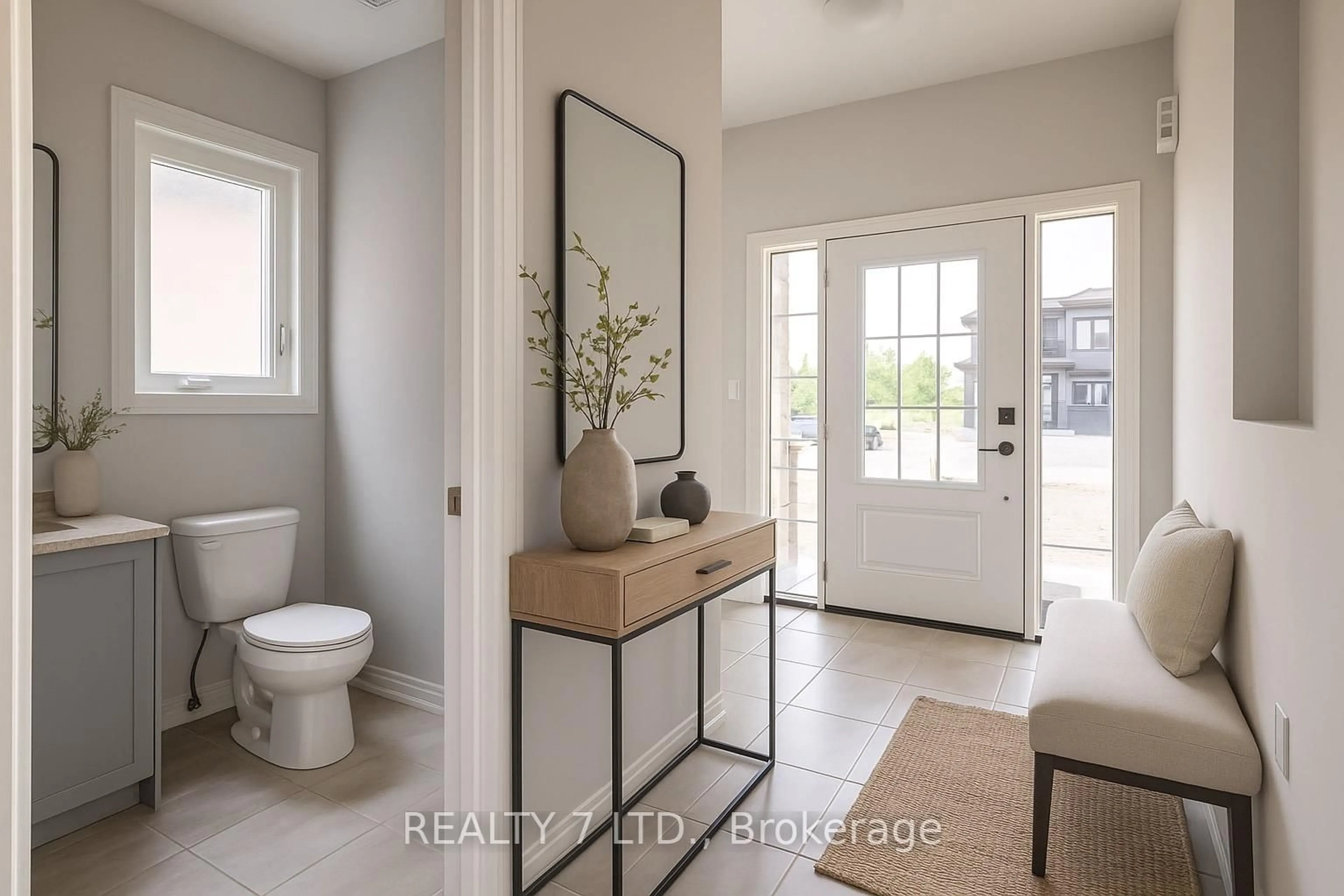Indoor entryway for 762 Bradford Ave, Fort Erie Ontario L2A 0H3