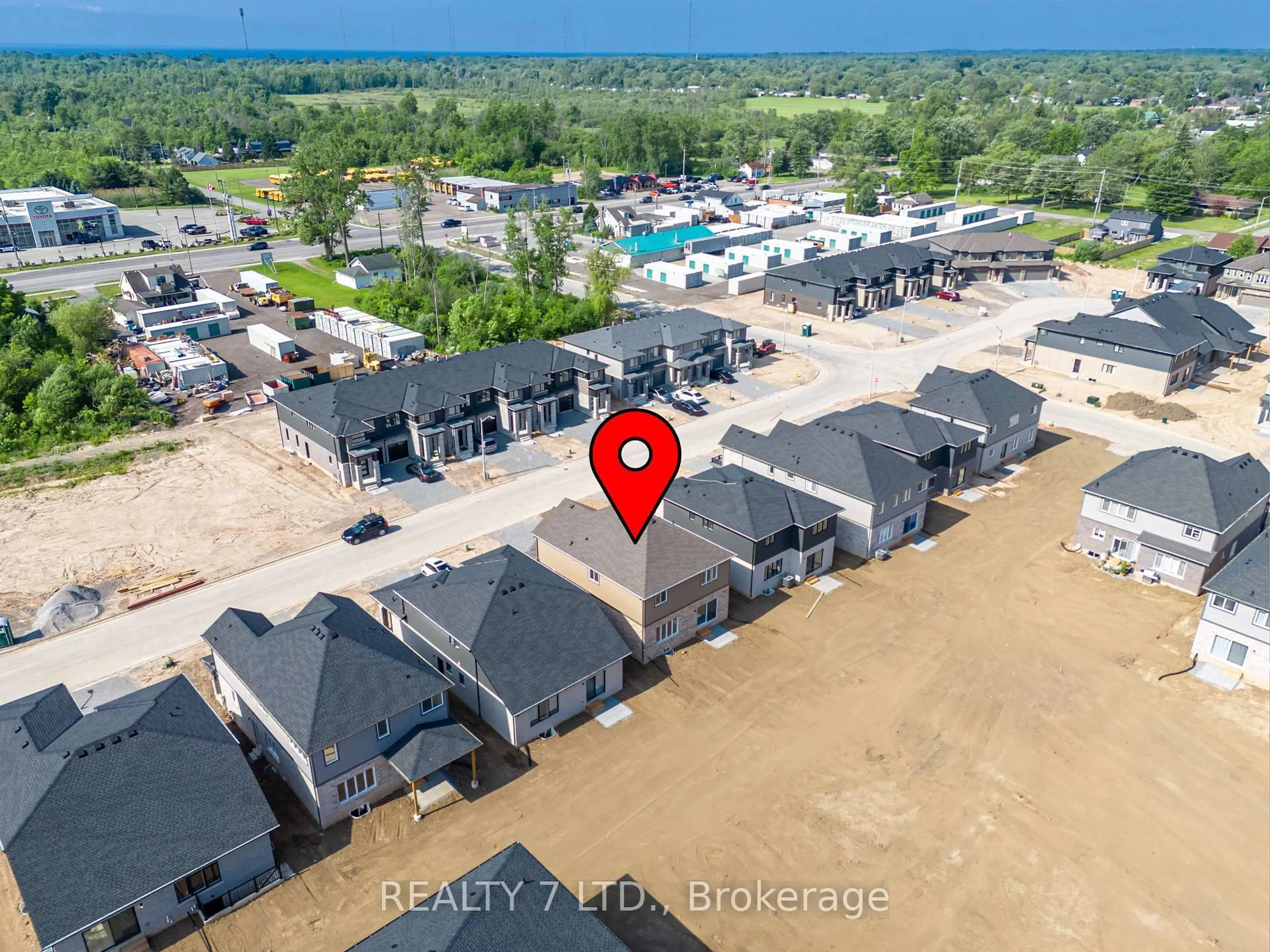 A pic from outside/outdoor area/front of a property/back of a property/a pic from drone, water/lake/river/ocean view for 762 Bradford Ave, Fort Erie Ontario L2A 0H3
