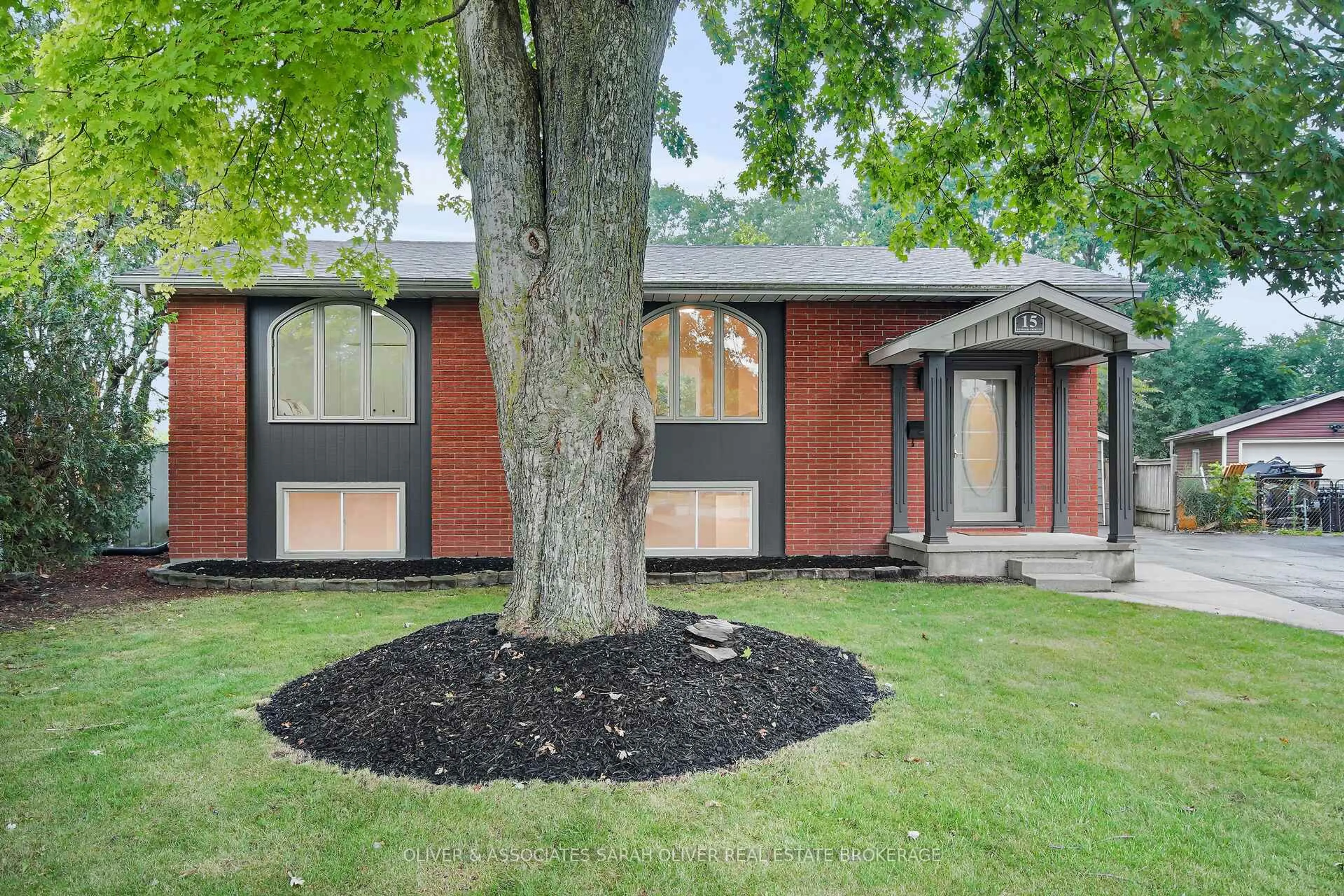 Home with brick exterior material, street for 15 Kenwood Cres, London East Ontario N5Y 3W6