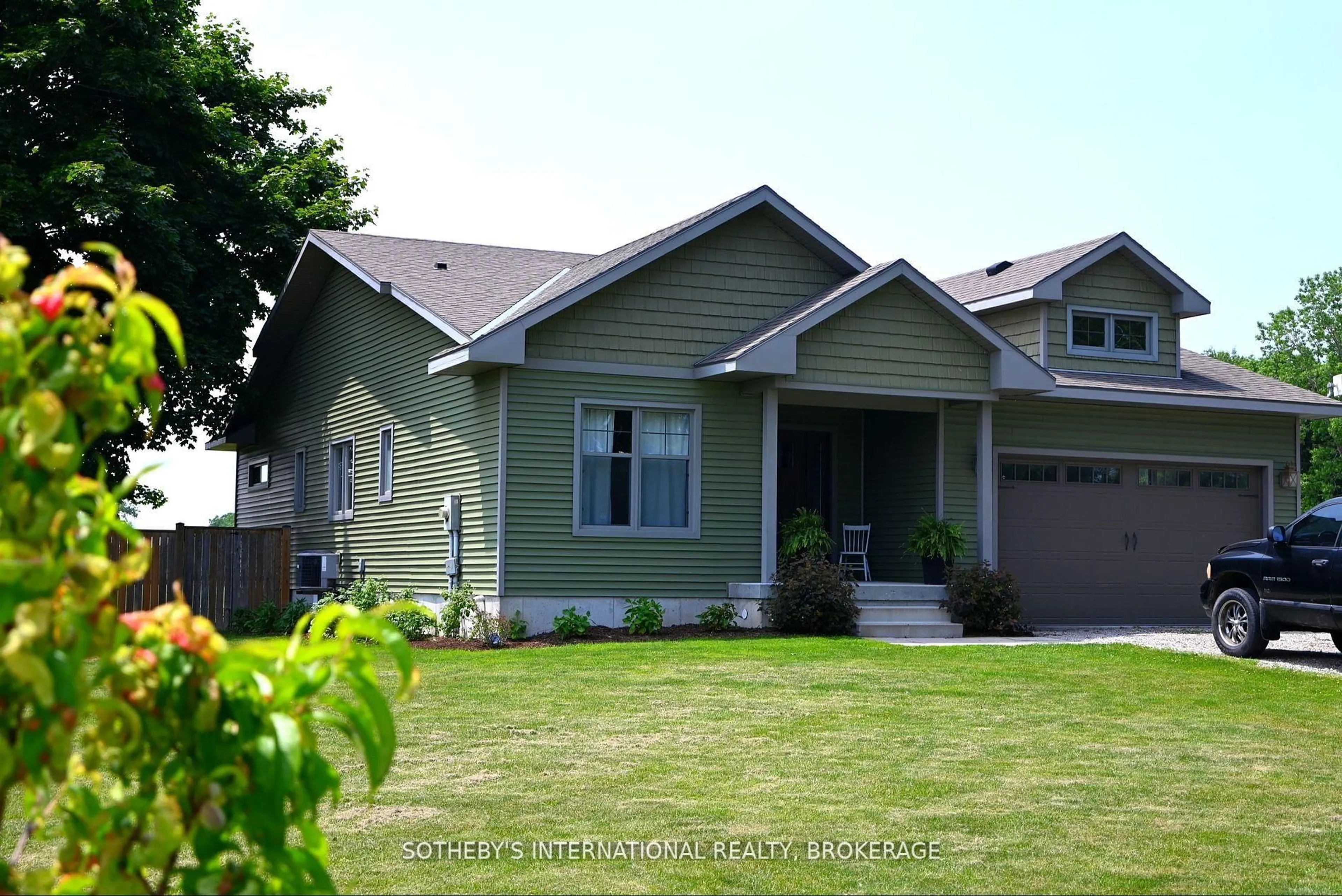 Home with vinyl exterior material, street for 917 Wainfleet Dunnville Townline Rd, Wainfleet Ontario N0A 1K0