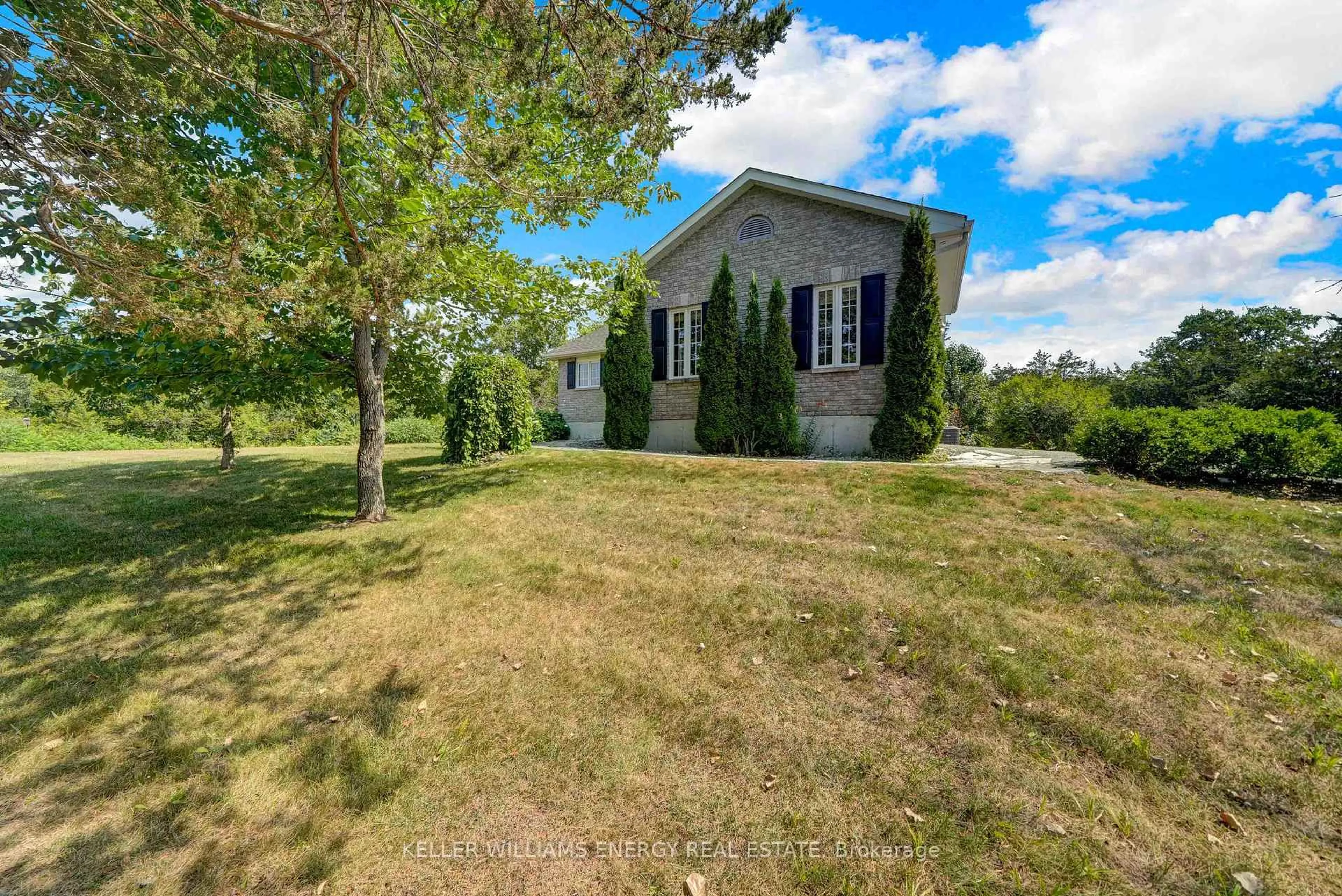 A pic from outside/outdoor area/front of a property/back of a property/a pic from drone, building for 118 Foster Rd, Prince Edward County Ontario K0K 1W0