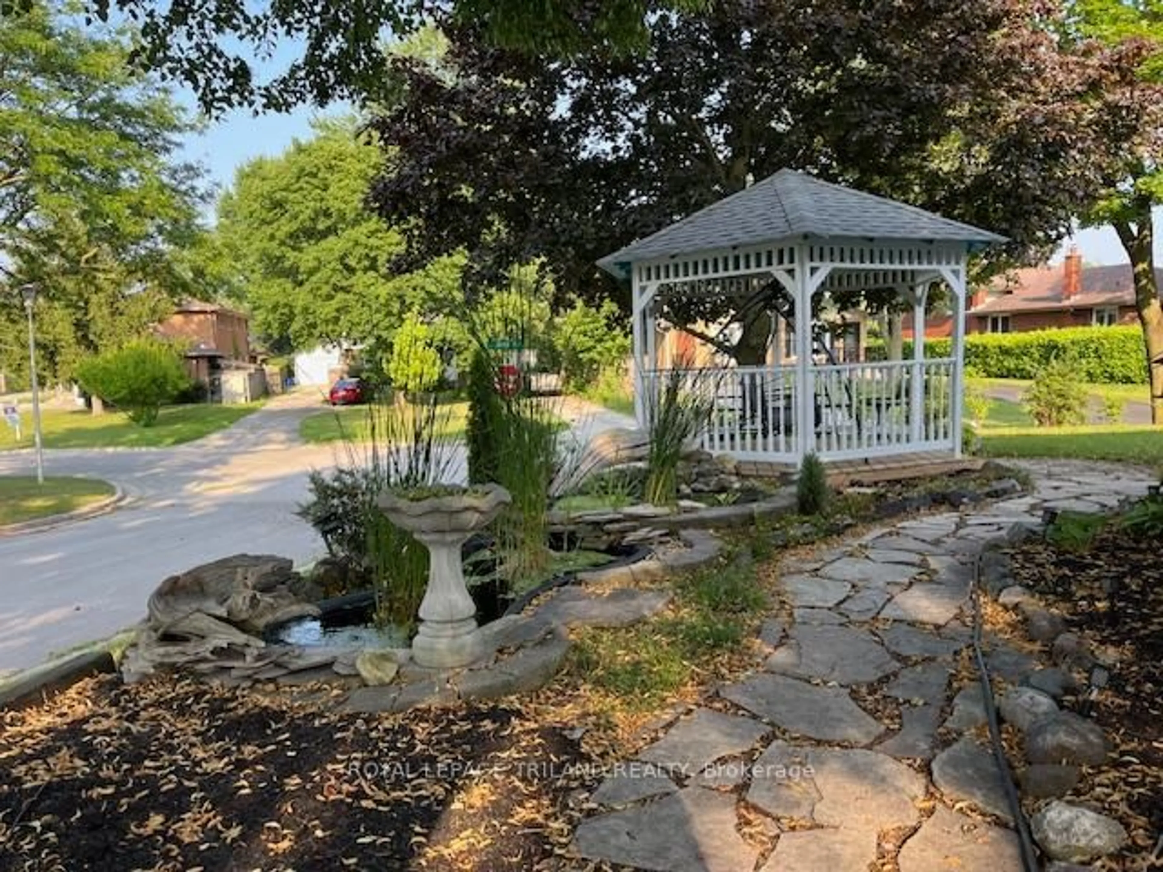 Patio, unknown for 65 Almond Rd, London South Ontario N5Z 4C7
