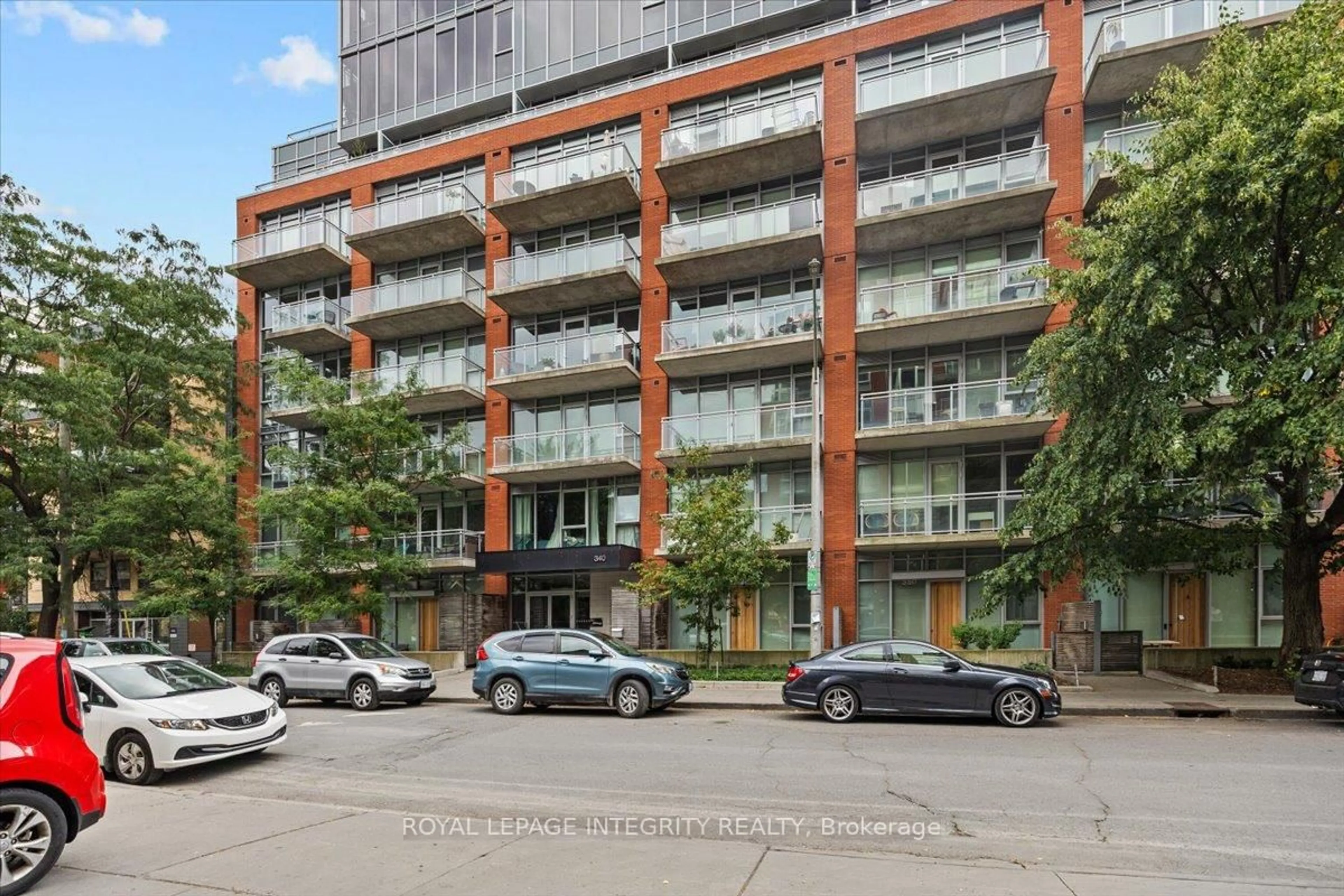 Patio, street for 340 Mcleod St #741, Ottawa Ontario K2P 1A4
