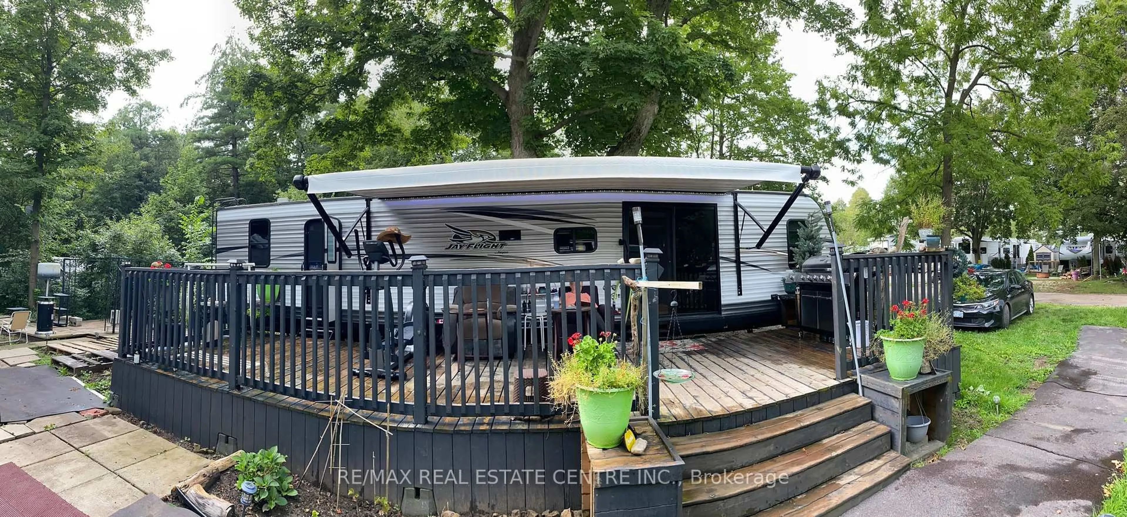 A pic from outside/outdoor area/front of a property/back of a property/a pic from drone, street for 792 Safari Rd #41, Hamilton Ontario L0R 1V0