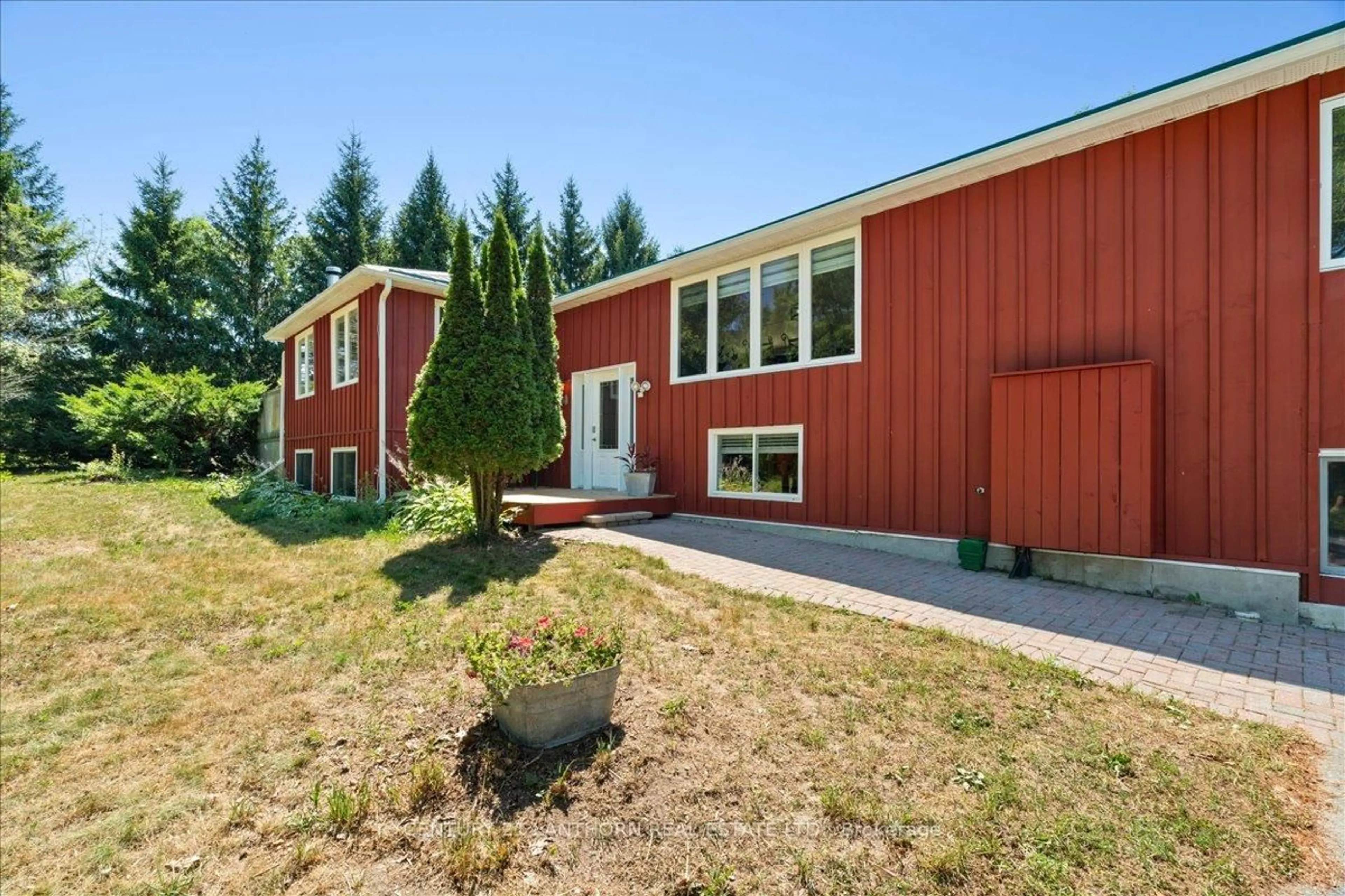 A pic from outside/outdoor area/front of a property/back of a property/a pic from drone, mountain view for 1207 Shannon Rd, Prince Edward County Ontario K0K 2T0