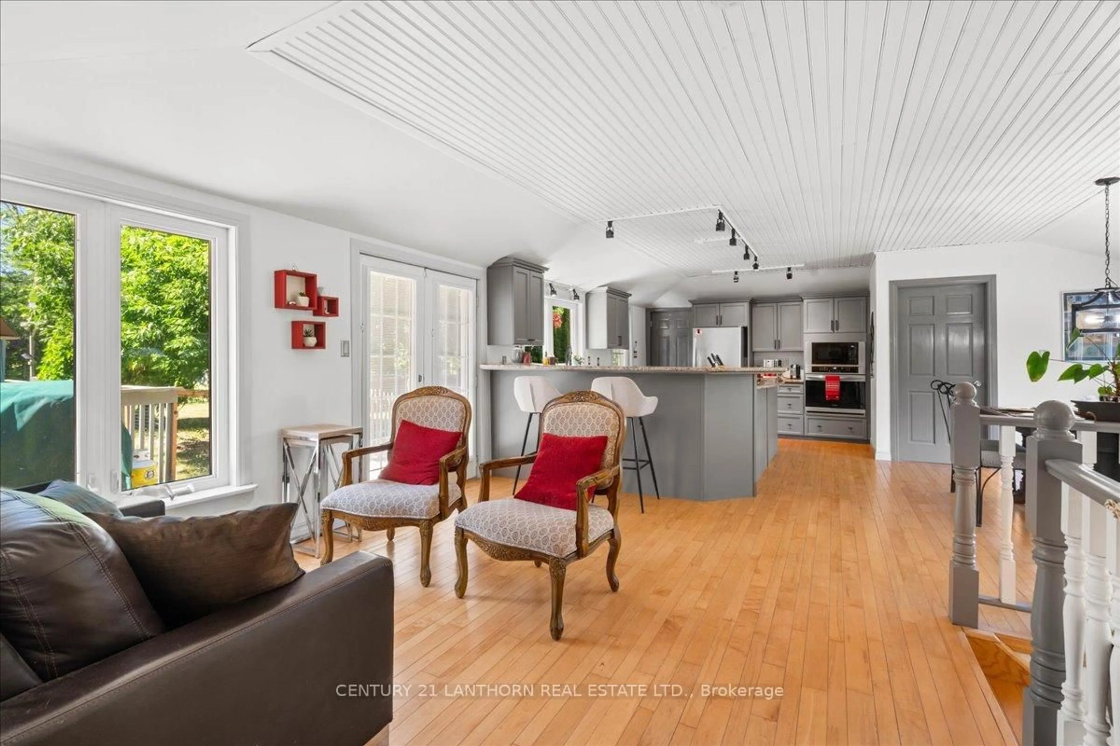 Open concept kitchen, unknown for 1207 Shannon Rd, Prince Edward County Ontario K0K 2T0