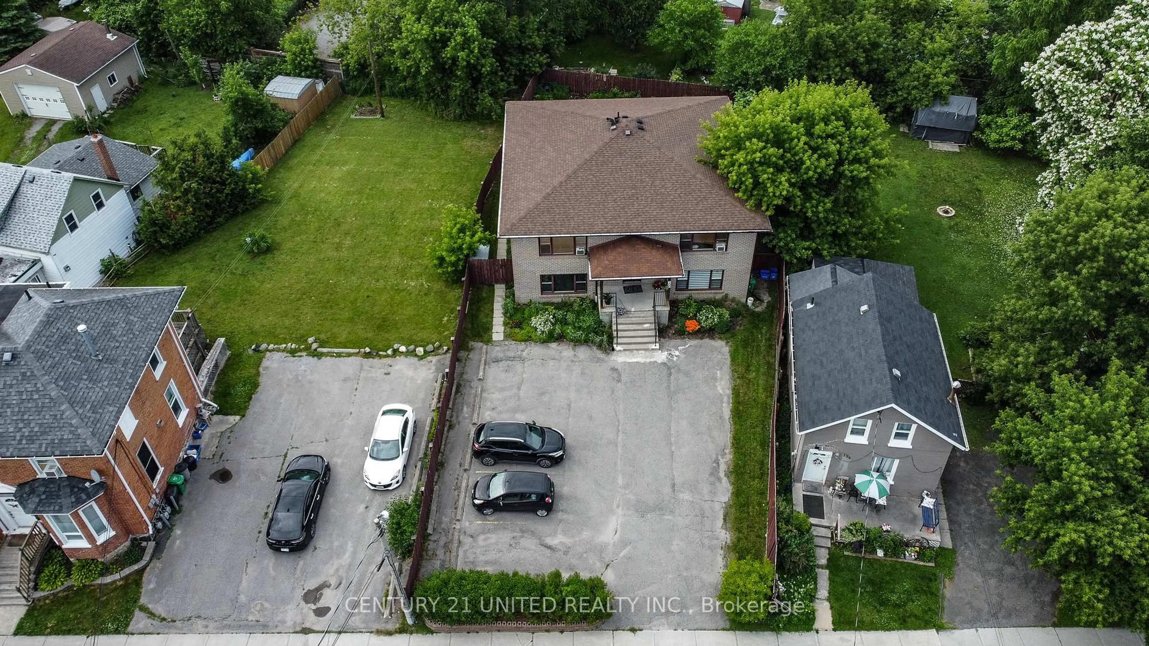 A pic from outside/outdoor area/front of a property/back of a property/a pic from drone, street for 200 Lake St, Peterborough Central Ontario K9J 2H3