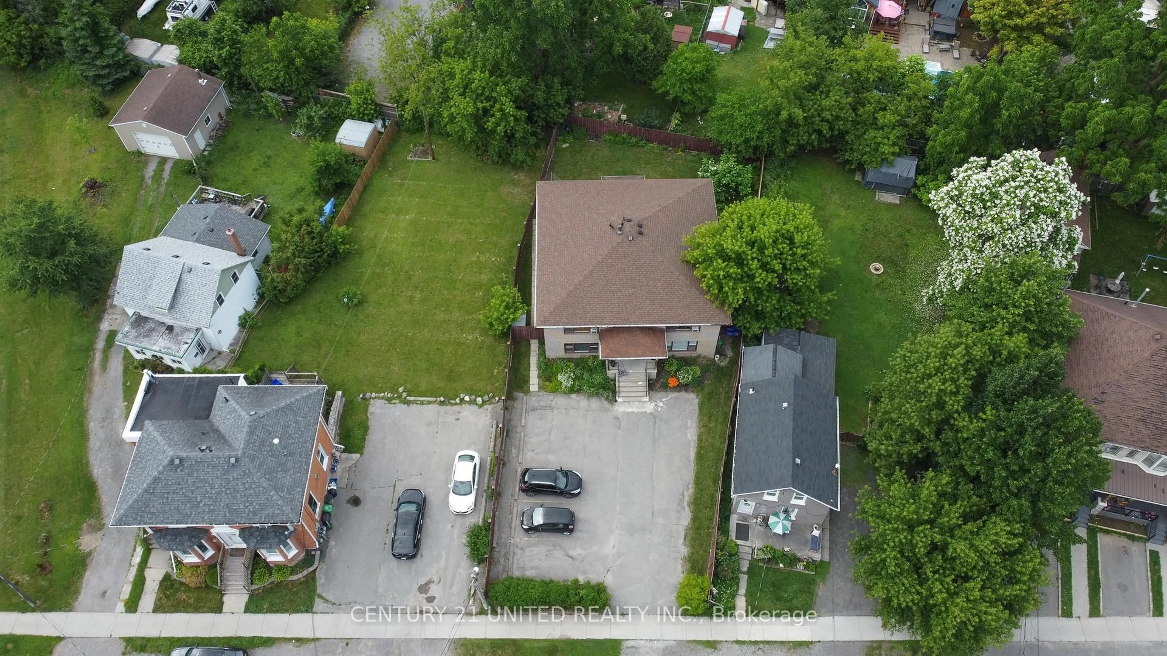 A pic from outside/outdoor area/front of a property/back of a property/a pic from drone, street for 200 Lake St, Peterborough Central Ontario K9J 2H3