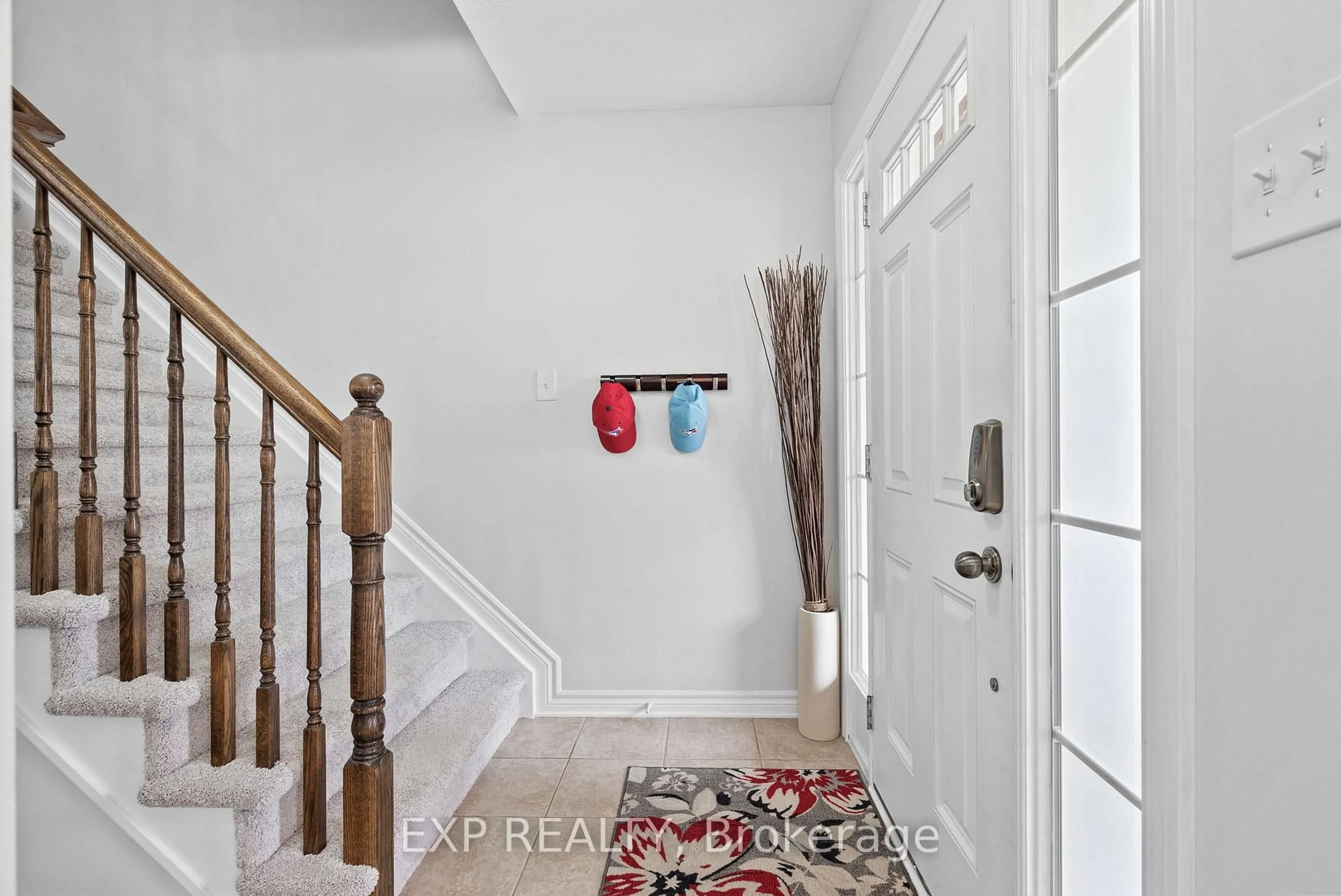 Indoor entryway for 3473 River Run Ave, Ottawa Ontario K2J 0R8
