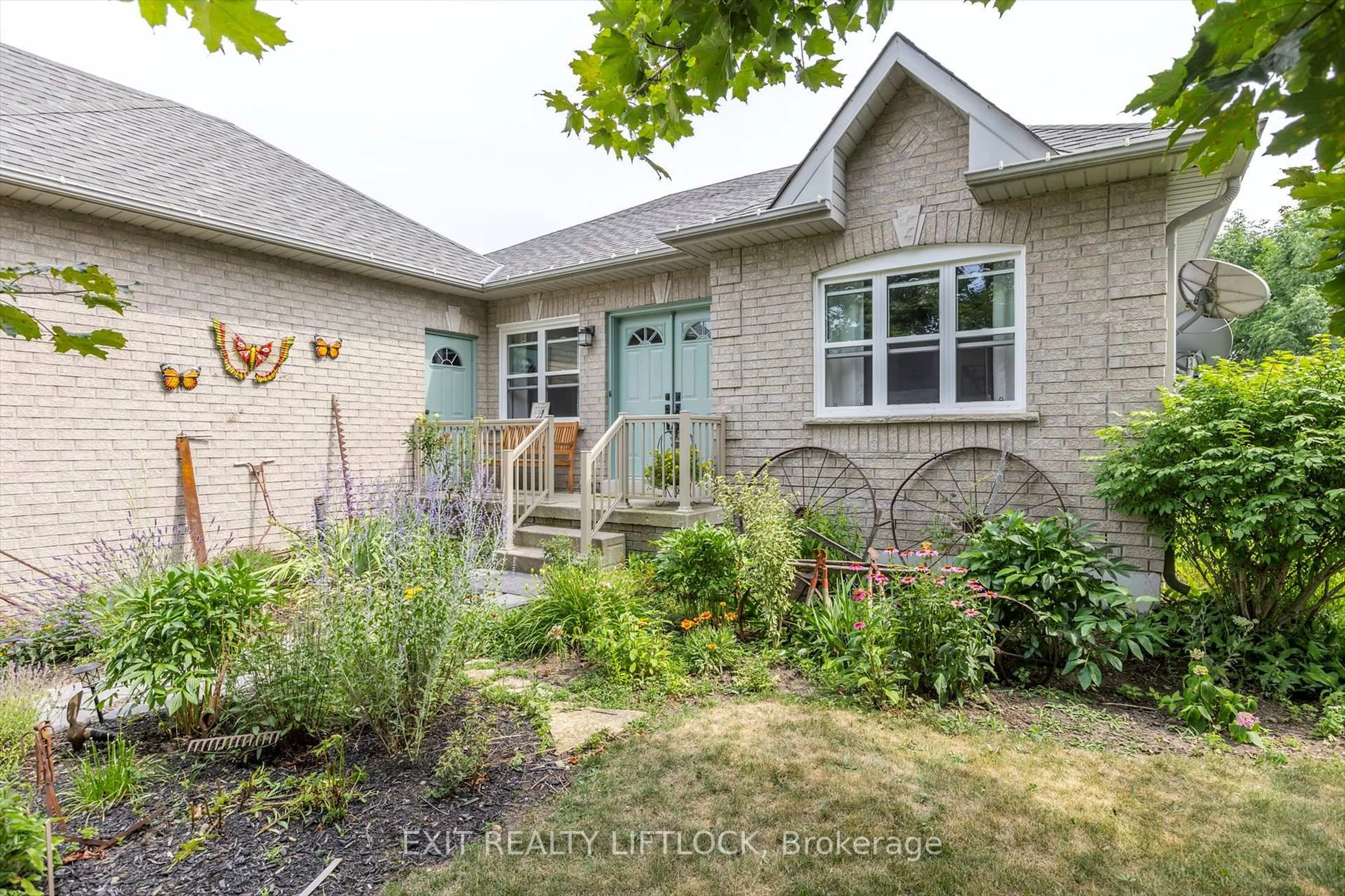 Home with brick exterior material, street for 9 Brookside St, Cavan Monaghan Ontario L0A 1G0