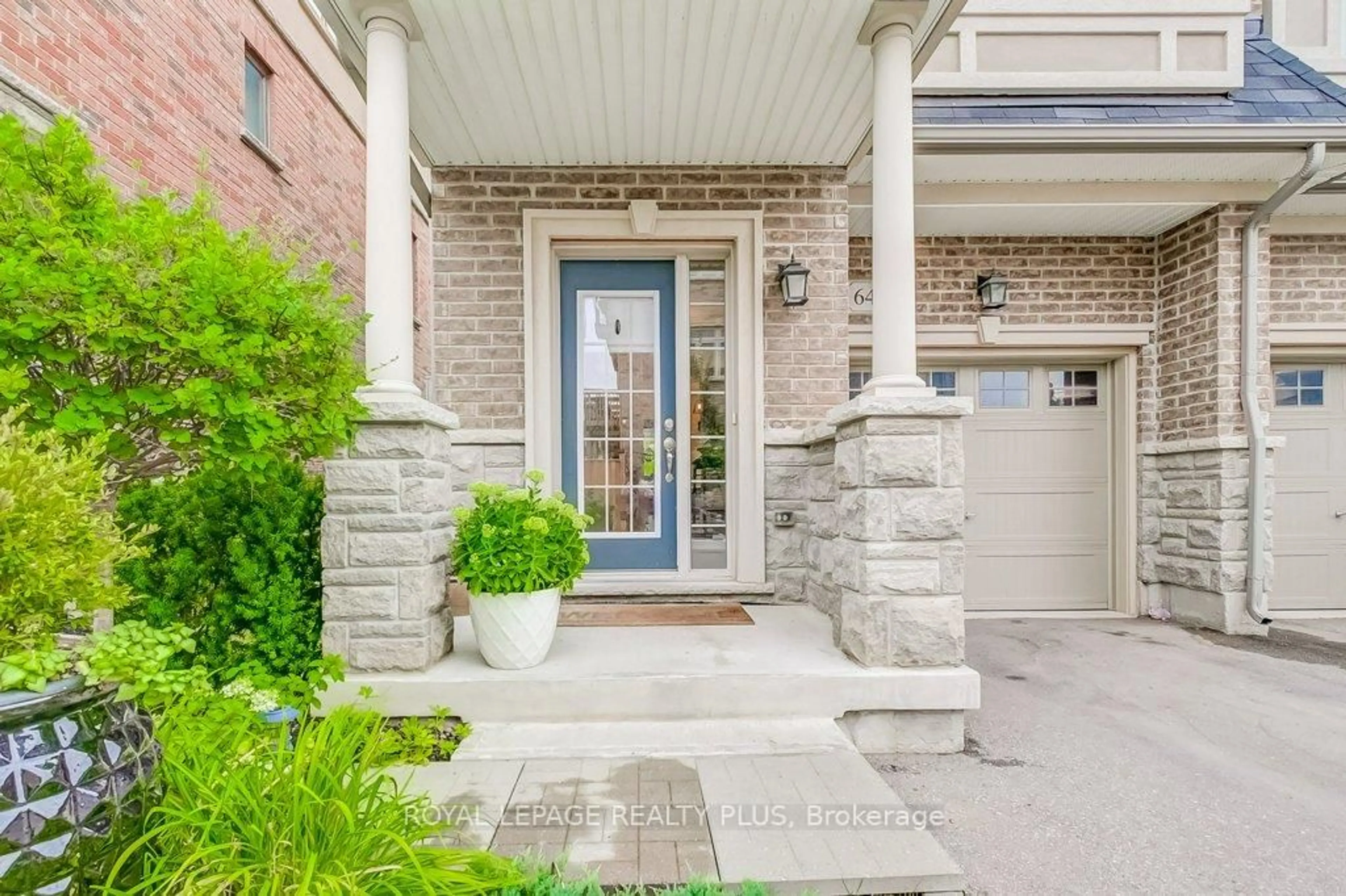 Unknown for 64 Borers Creek Circ, Hamilton Ontario L8B 1W3
