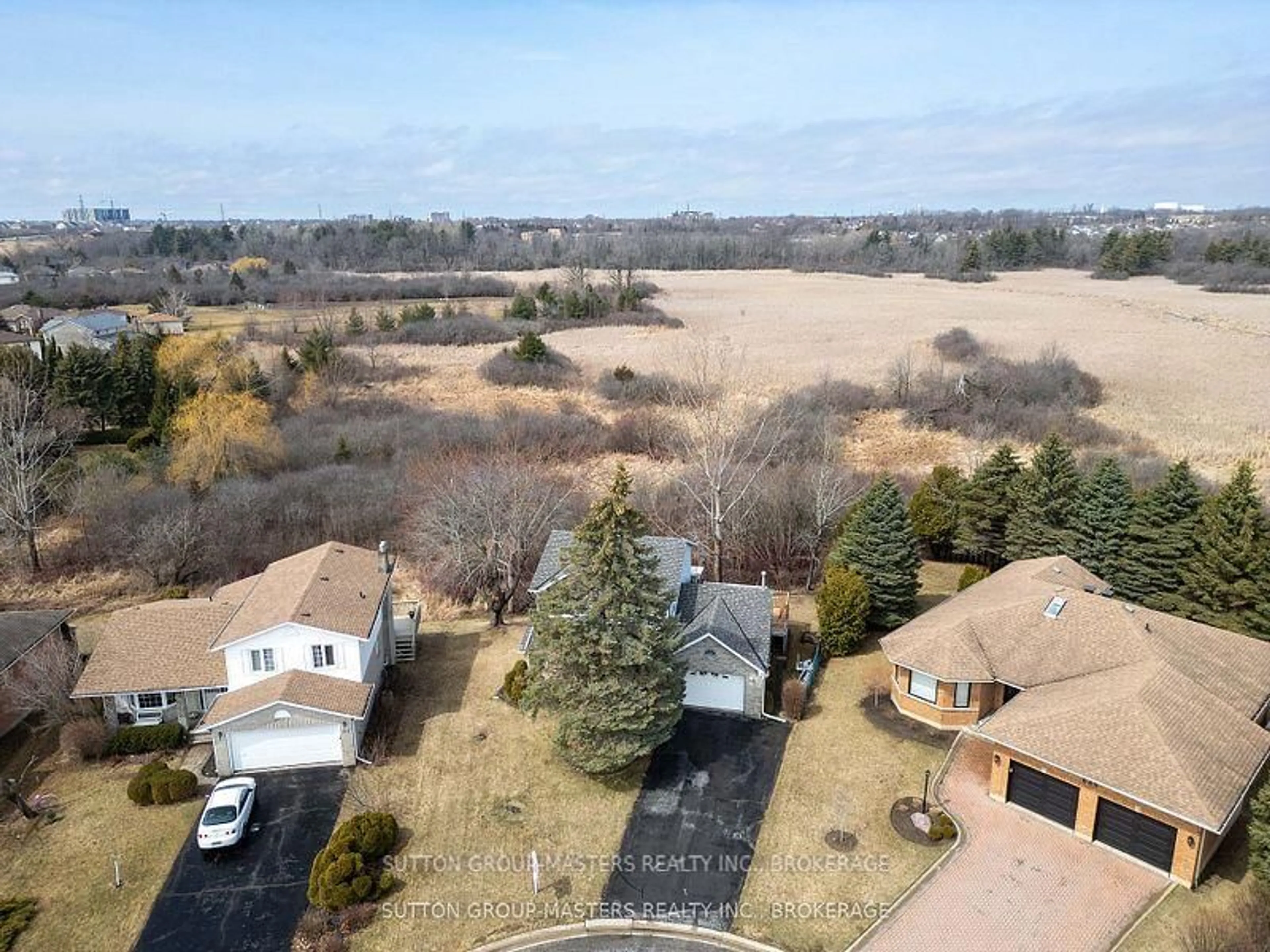 A pic from outside/outdoor area/front of a property/back of a property/a pic from drone, unknown for 681 Rivermeade Ave, Kingston Ontario K7M 7Z7