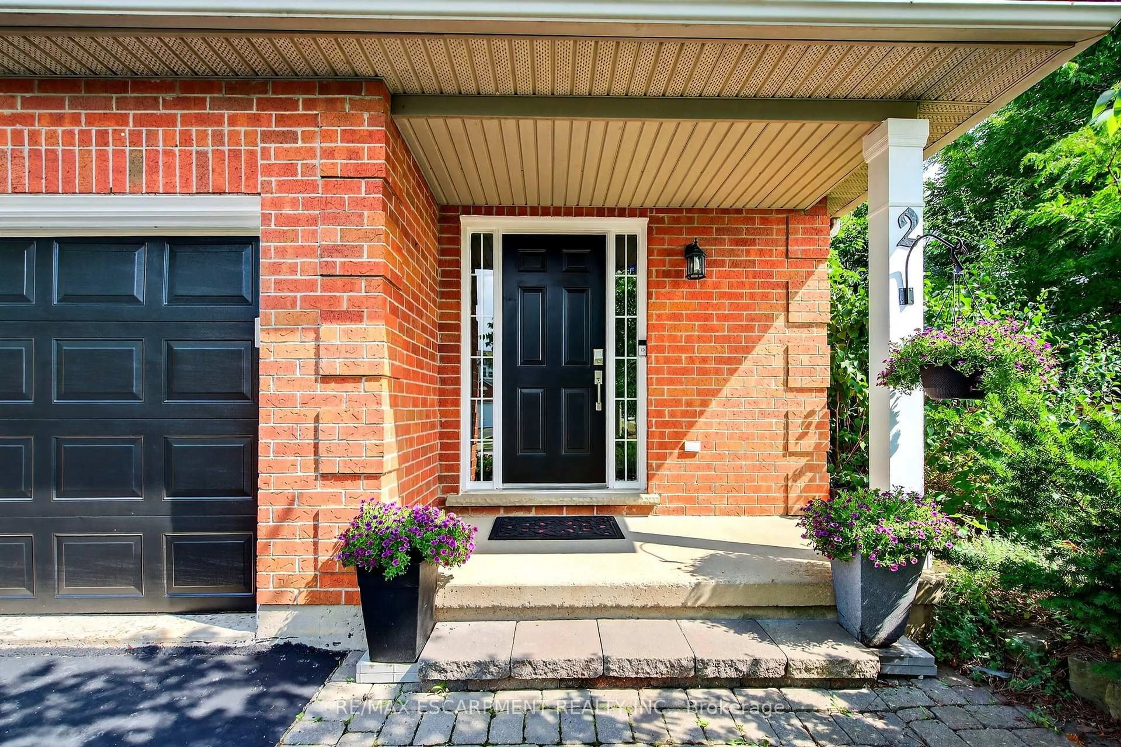 Home with brick exterior material, street for 2 Newell Crt, Hamilton Ontario L9H 7N3