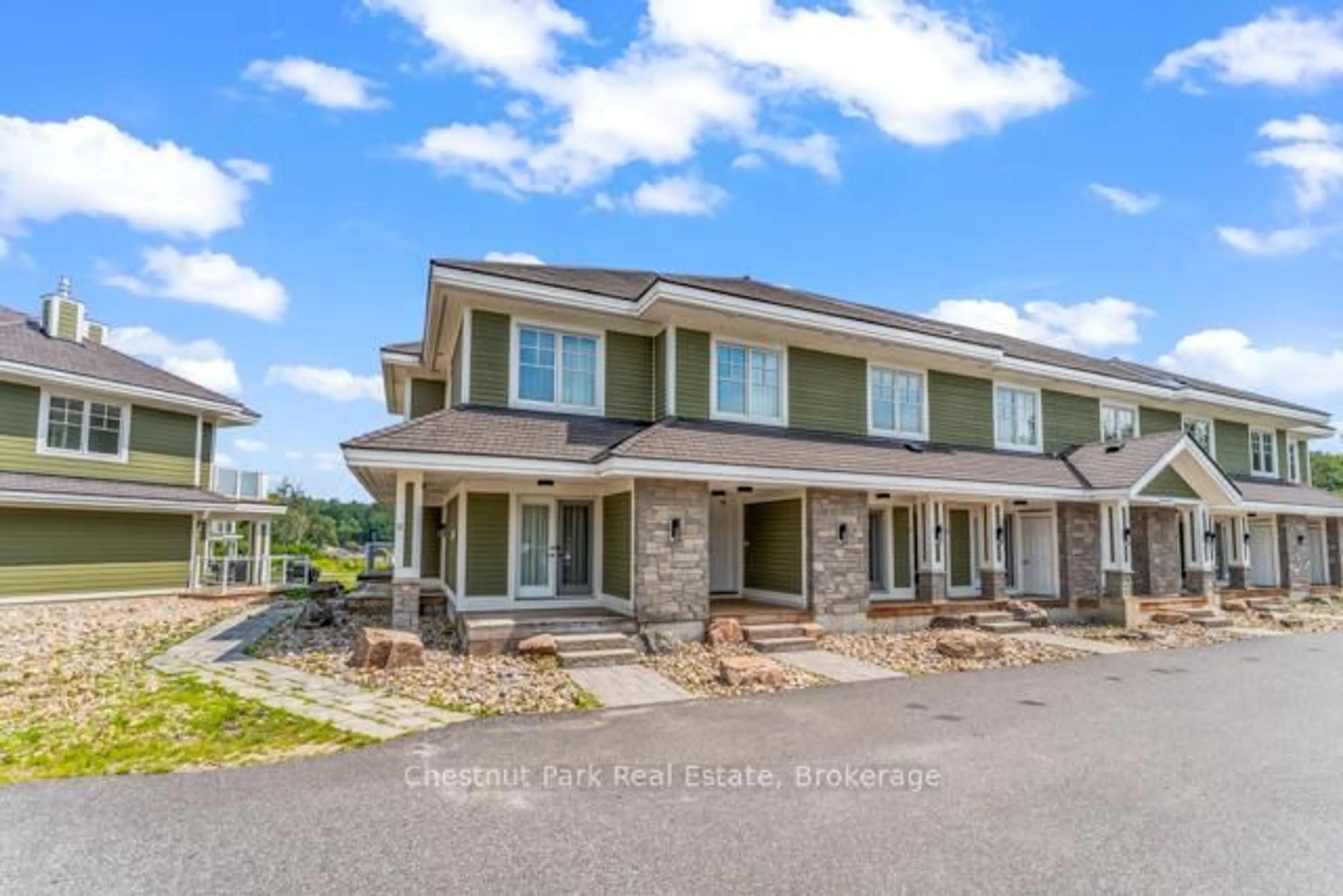 Unknown for 1869 Muskoka Road 118 Rd #B206, Muskoka Lakes Ontario P1L 1W8