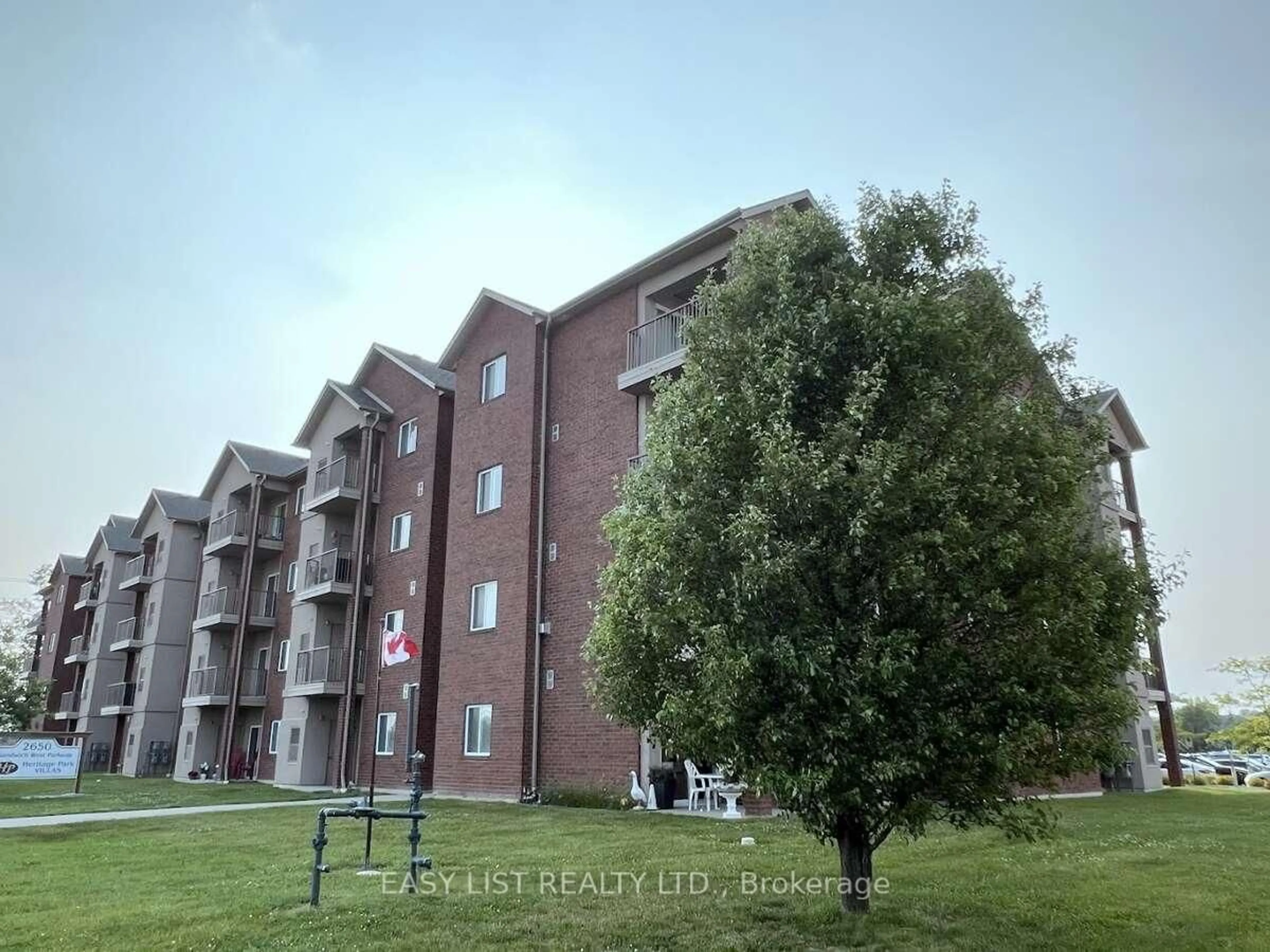 Unknown for 2650 Sandwich Pkwy #202, LaSalle Ontario N9H 0A7