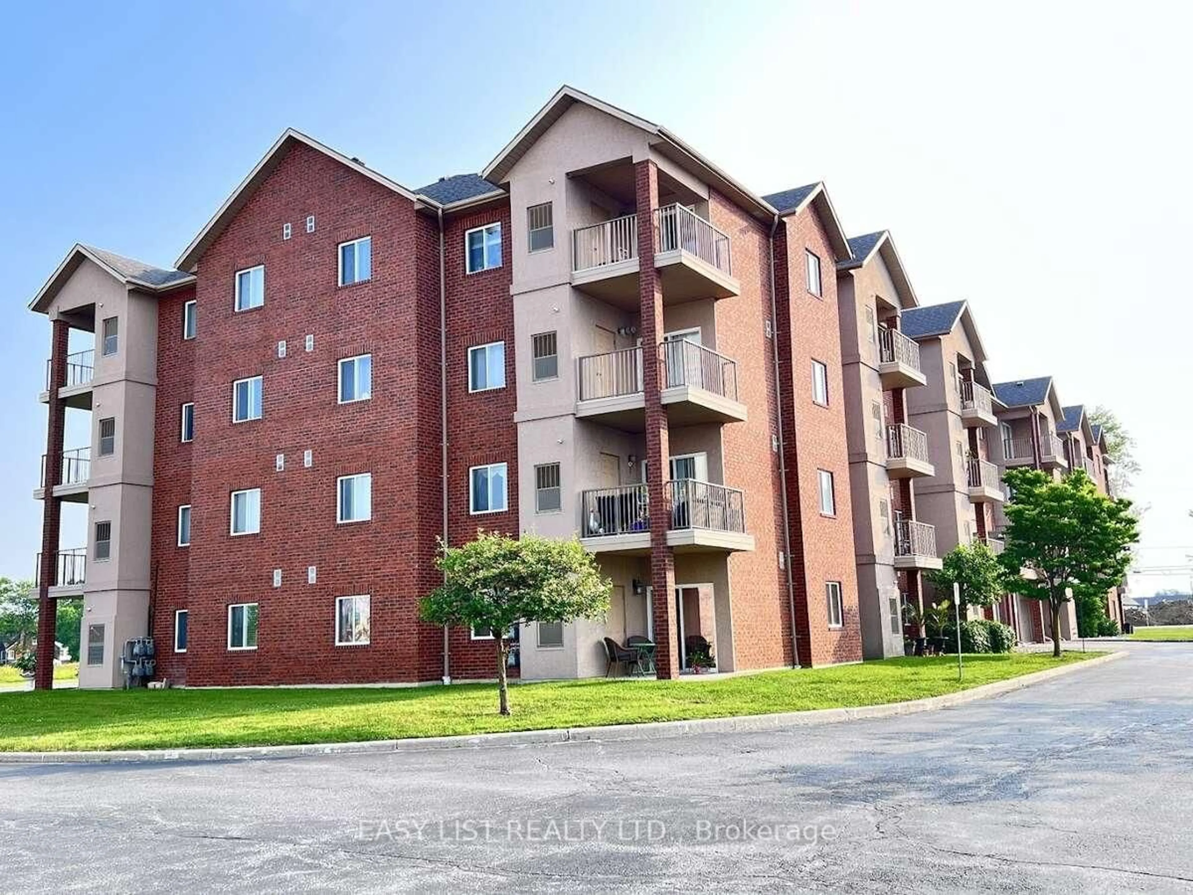Unknown for 2650 Sandwich Pkwy #202, LaSalle Ontario N9H 0A7
