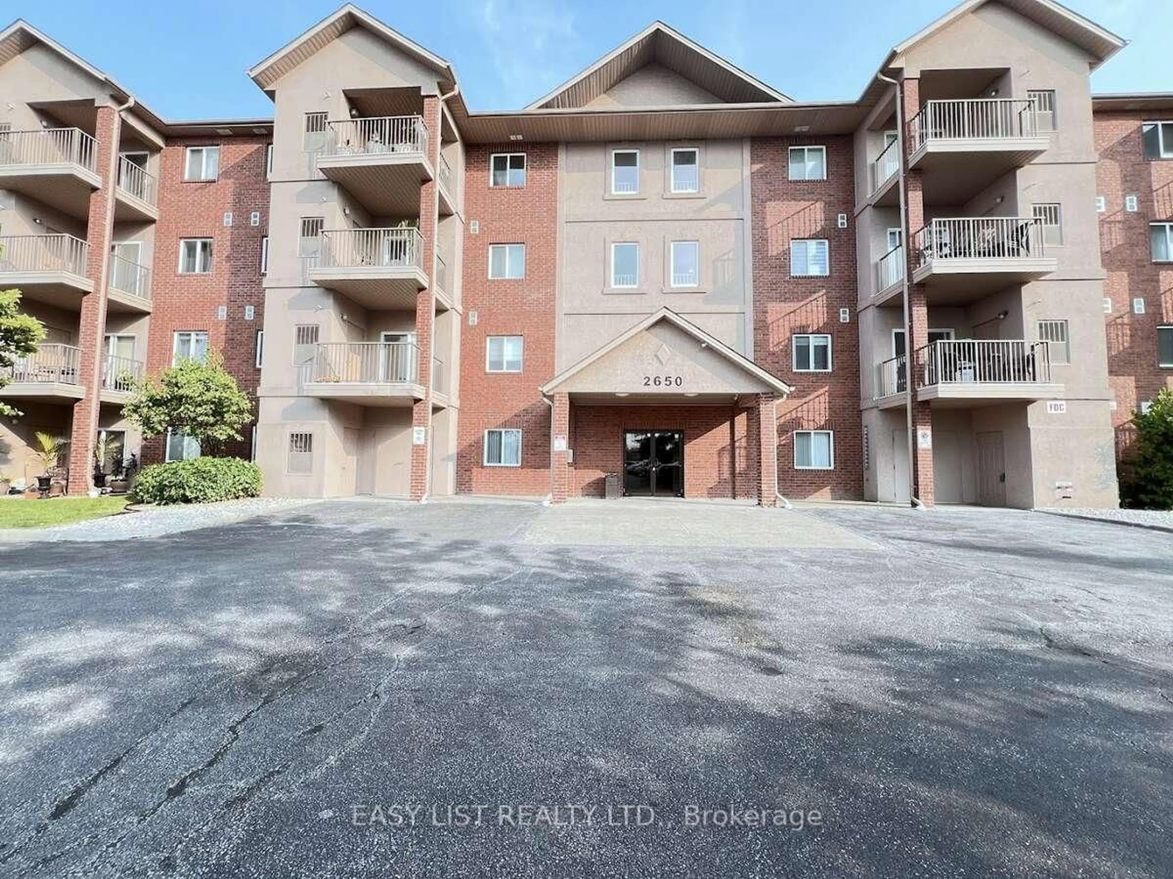 Patio, unknown for 2650 Sandwich Pkwy #202, LaSalle Ontario N9H 0A7