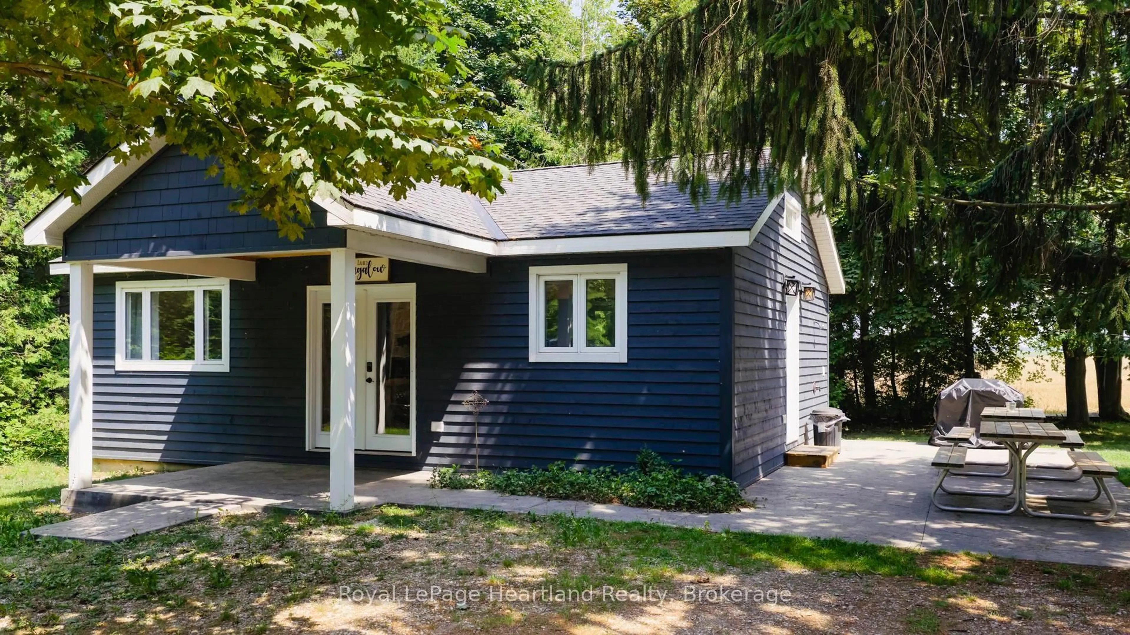 Home with vinyl exterior material, street for 83344 DAVID DRIVE, Ashfield-Colborne-Wawanosh Ontario N7A 3X9