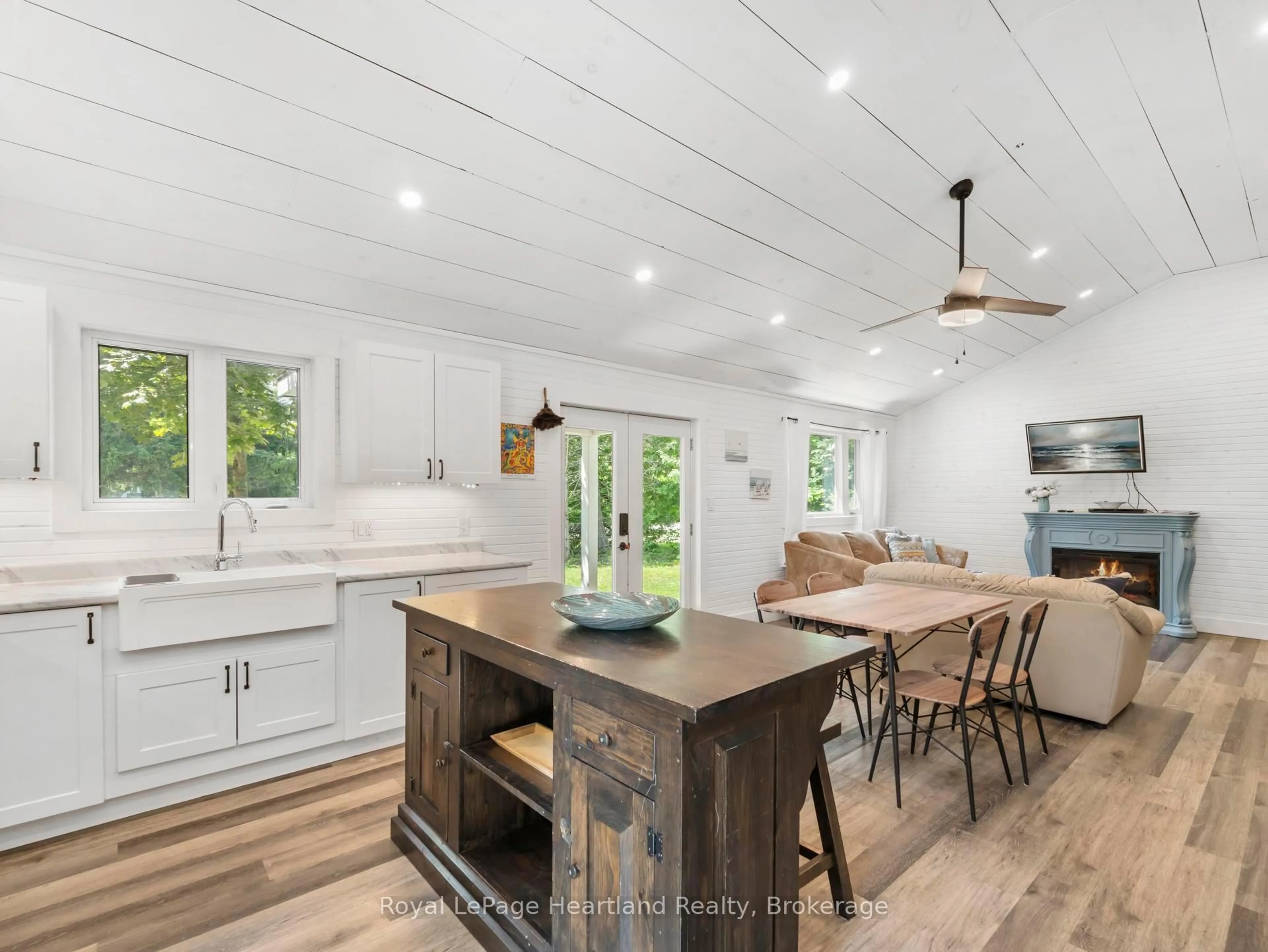 Open concept kitchen, unknown for 83344 DAVID DRIVE, Ashfield-Colborne-Wawanosh Ontario N7A 3X9