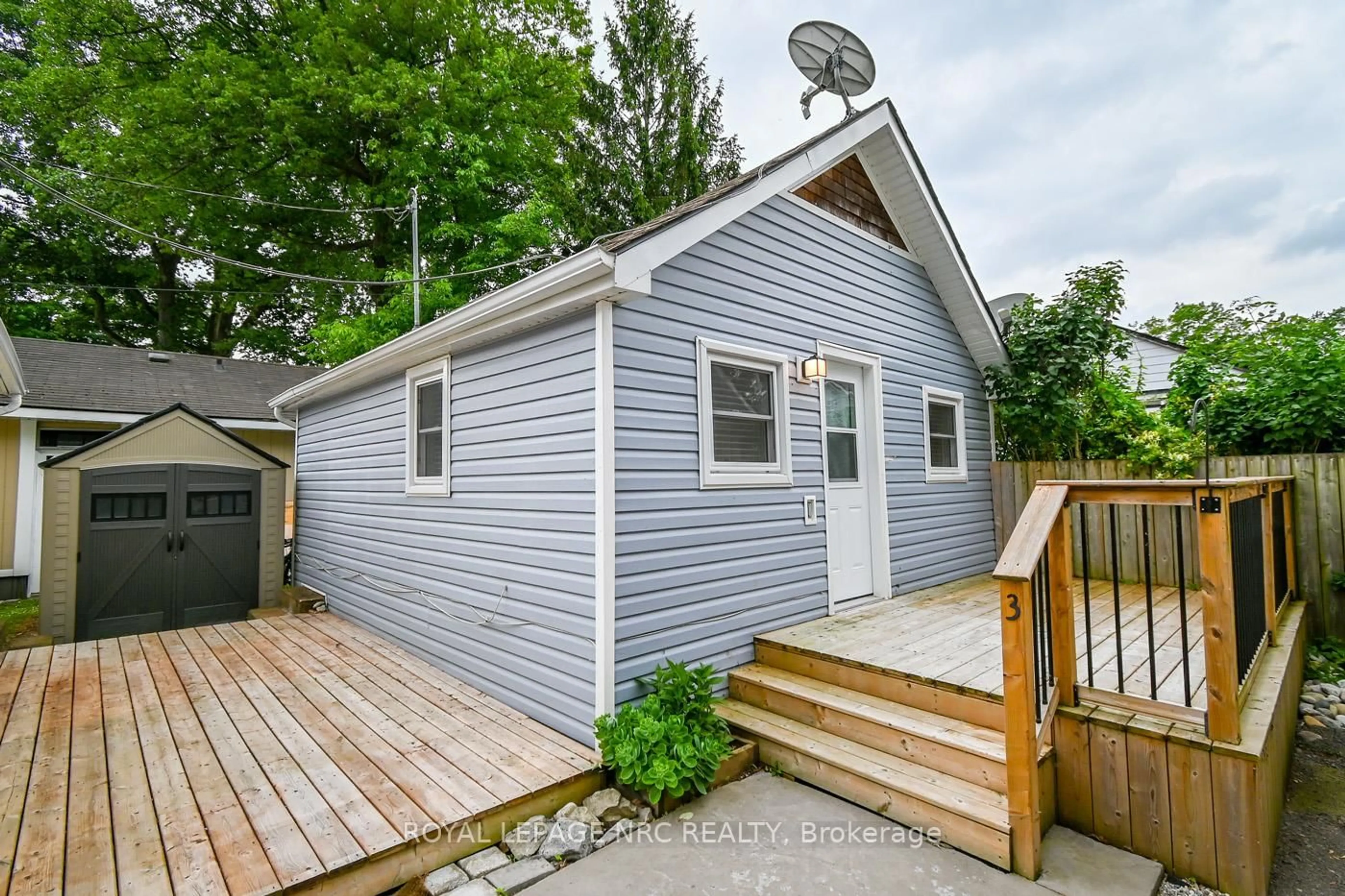 Unknown for 387 Elmwood Ave, Fort Erie Ontario L0S 1B0
