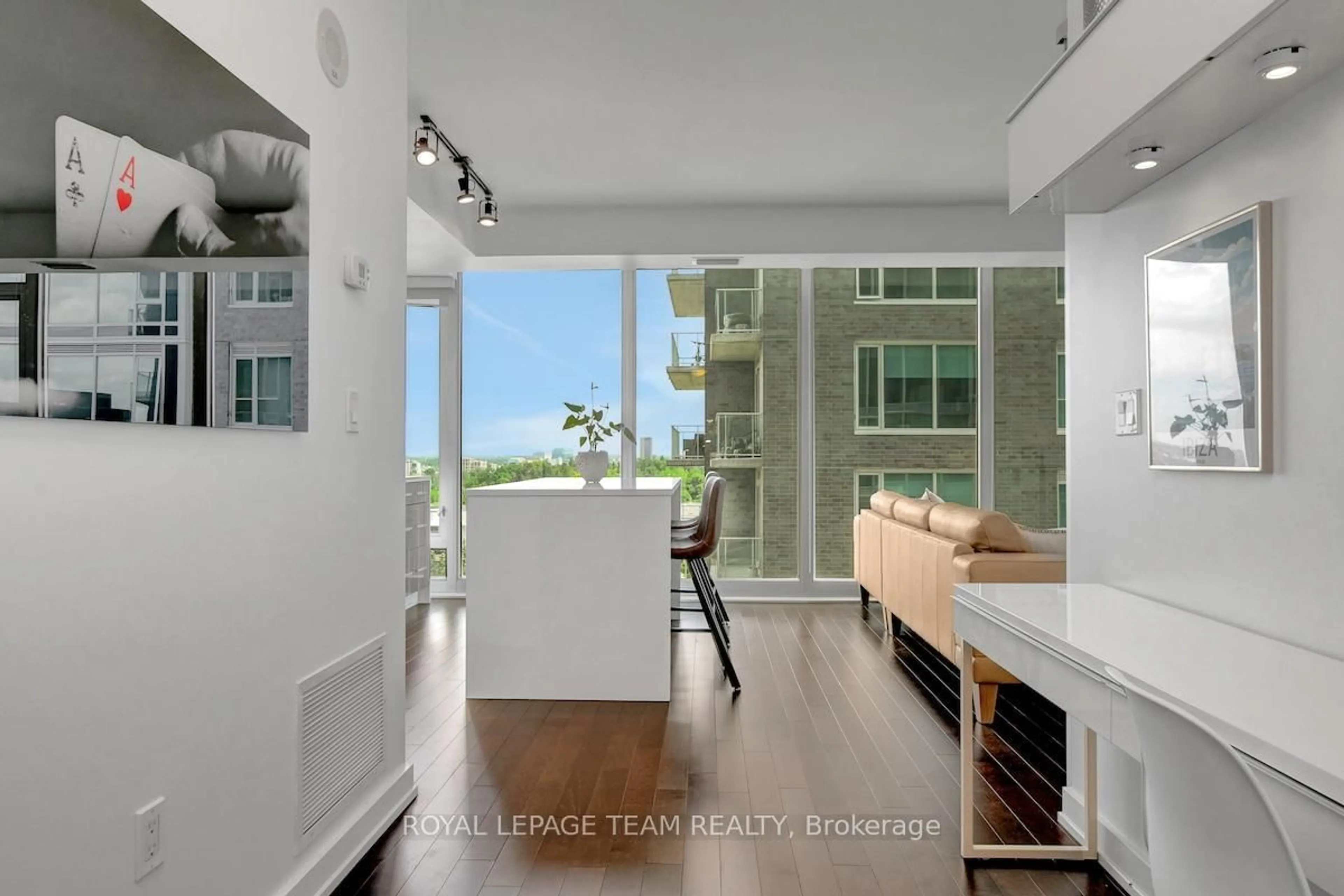 Unknown for 111 Champagne Ave #1410, Ottawa Ontario K1S 5V3