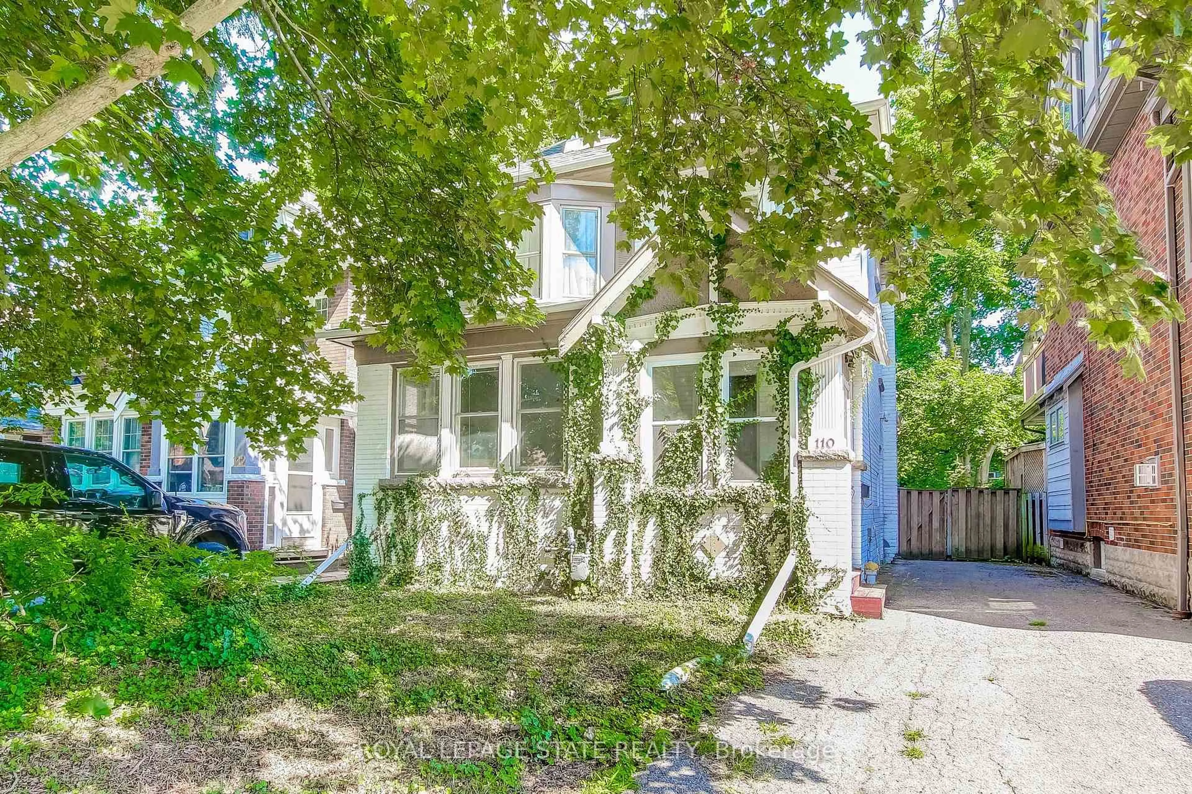 Unknown for 110 Dromore Cres, Hamilton Ontario L8S 4B2
