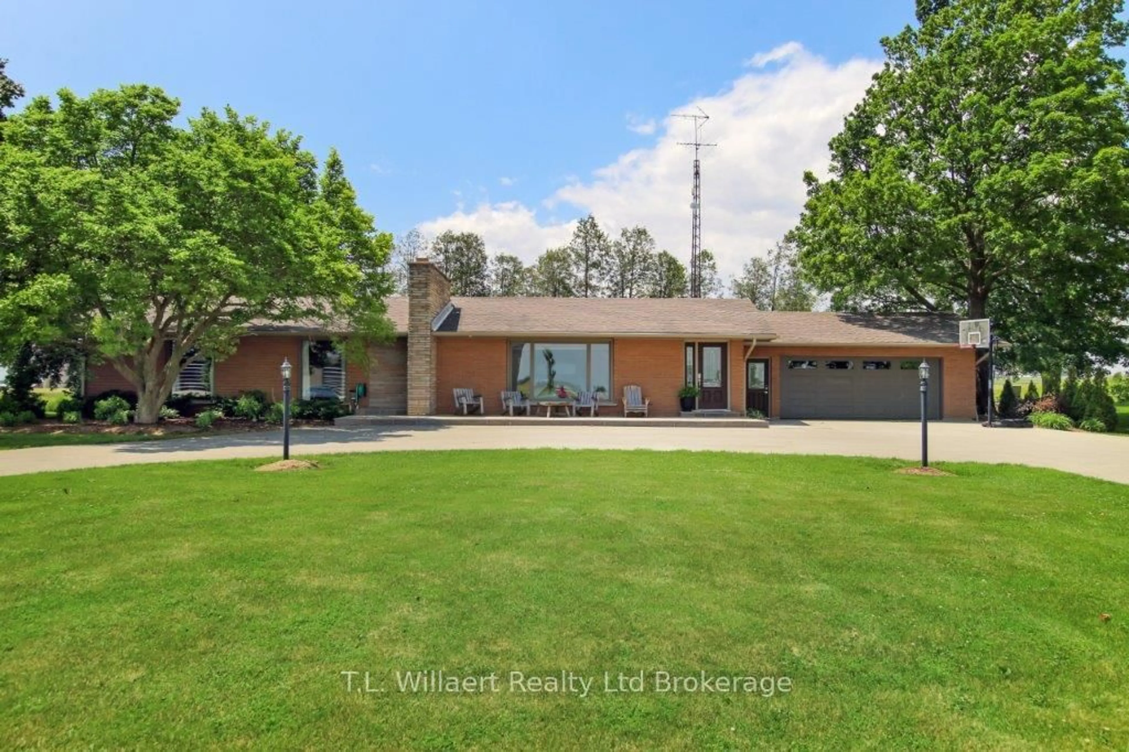 A pic from outside/outdoor area/front of a property/back of a property/a pic from drone, water/lake/river/ocean view for 292321 Culloden Line, South-West Oxford Ontario N0L 1C0
