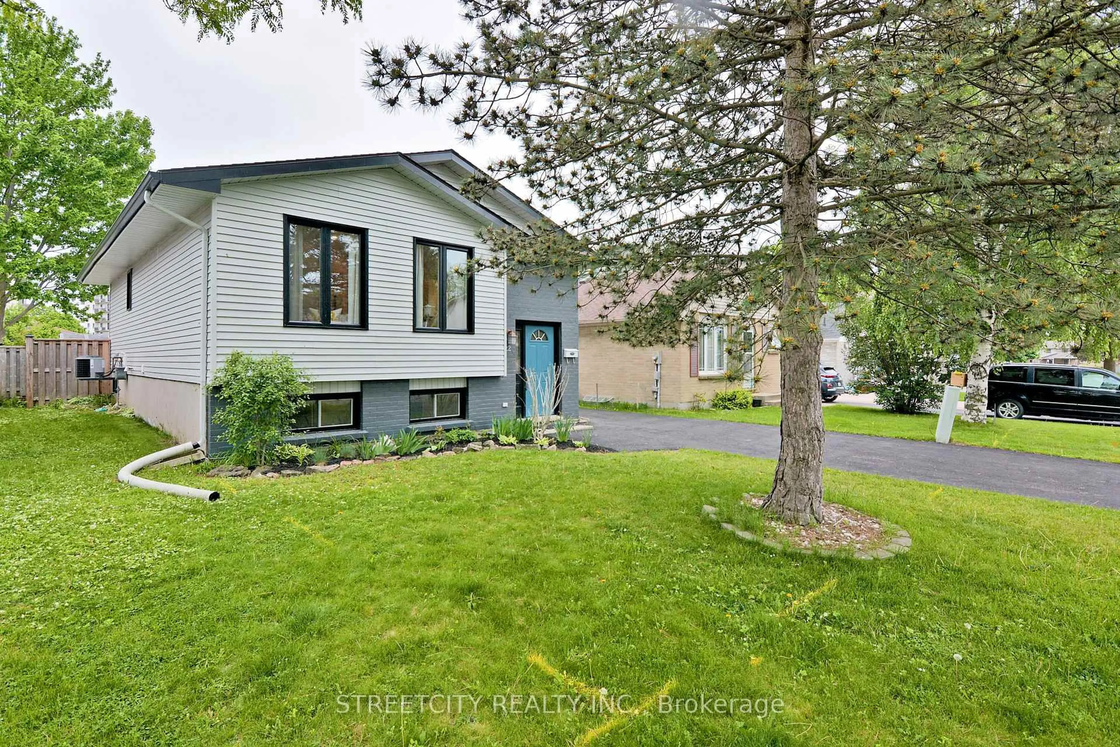 Unknown for 22 Erica Cres, London South Ontario N6E 3P4