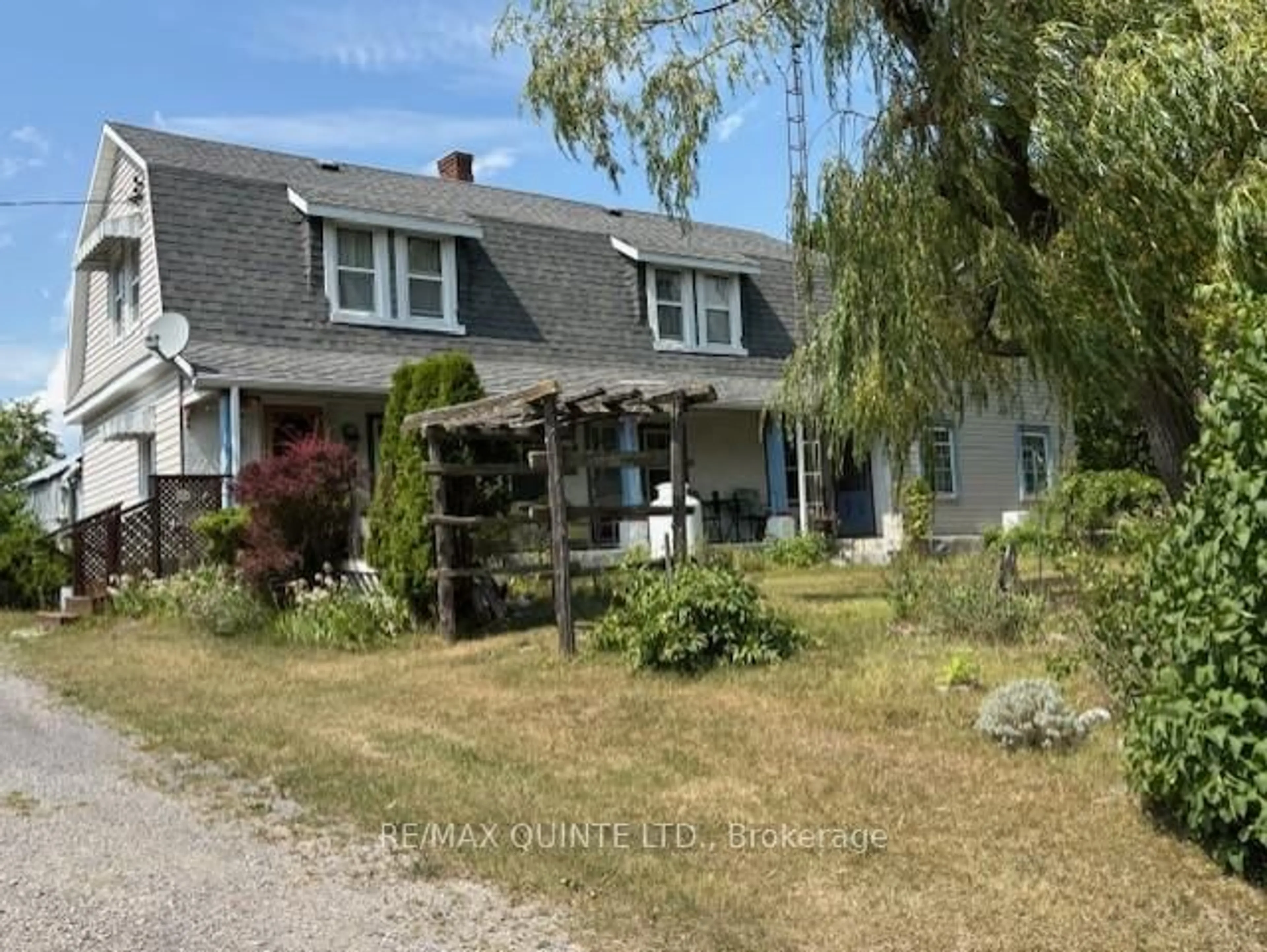 A pic from outside/outdoor area/front of a property/back of a property/a pic from drone, street for 61 Sine Rd, Stirling Ontario K0K 3E0
