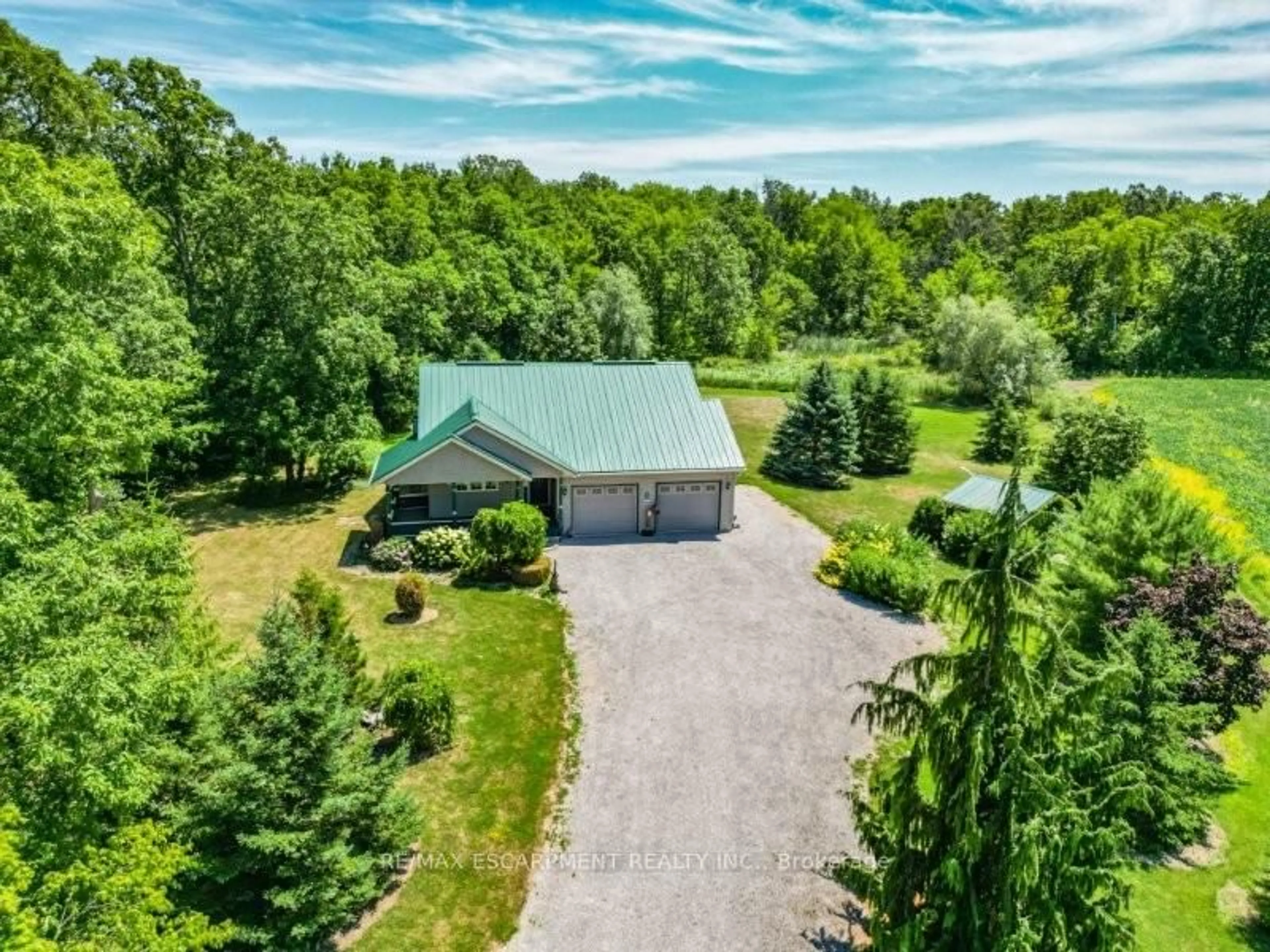 A pic from outside/outdoor area/front of a property/back of a property/a pic from drone, unknown for 1630 Townline Rd, Haldimand Ontario N0A 1C0