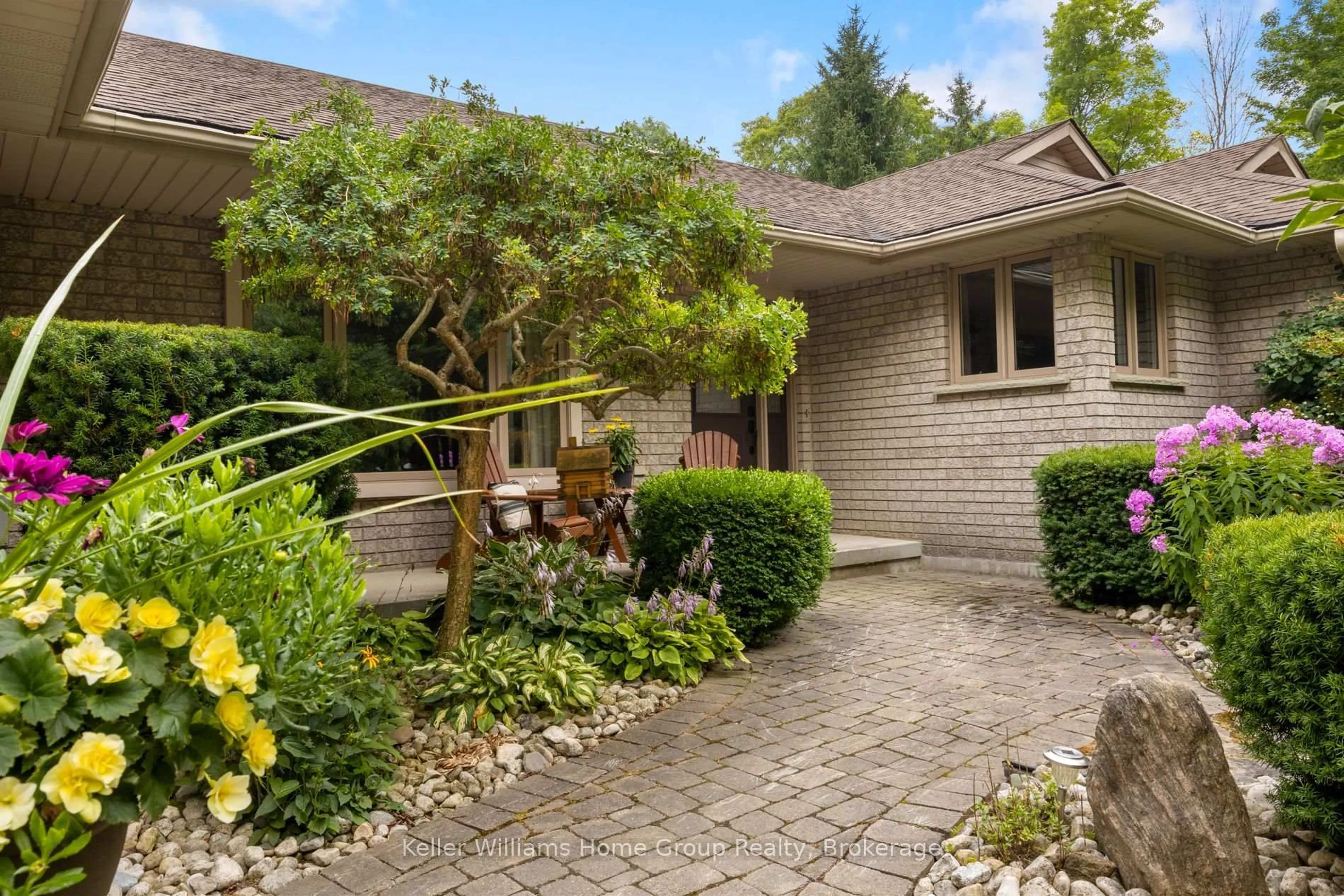 Unknown for 25 Riverview Dr, Centre Wellington Ontario N0B 1J0