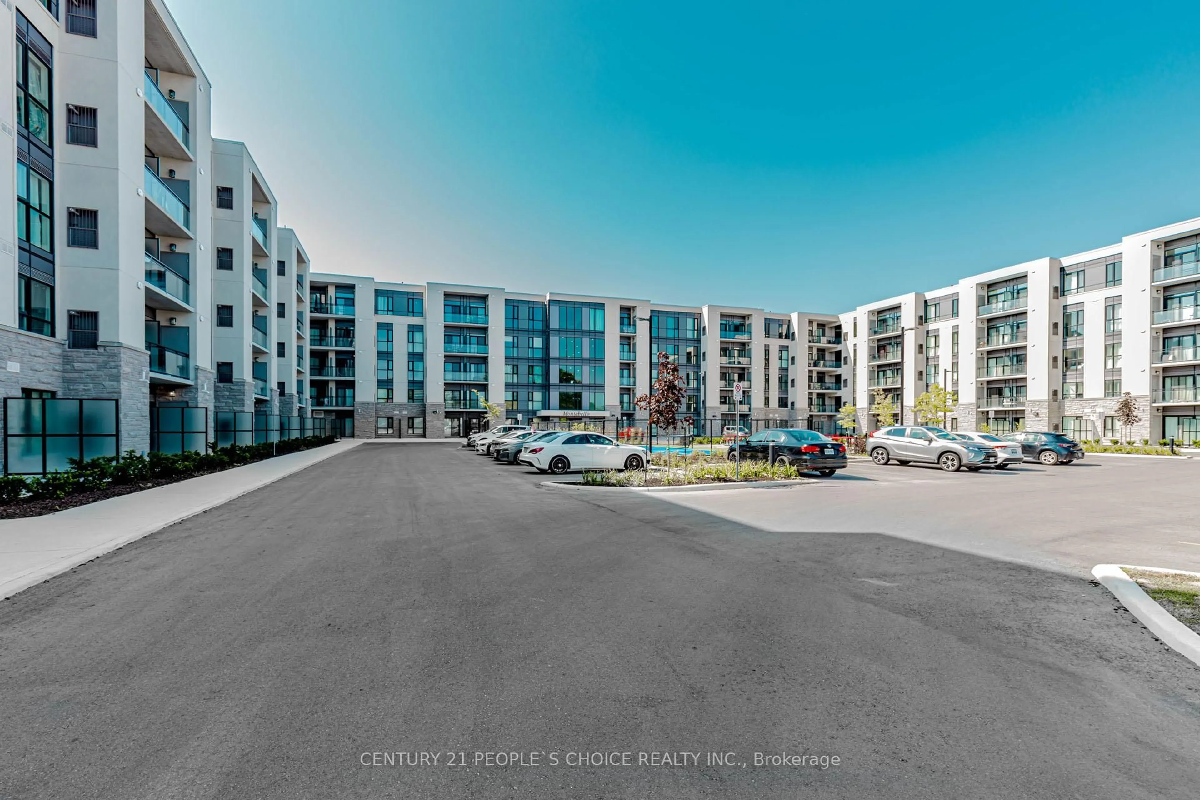 A pic from outside/outdoor area/front of a property/back of a property/a pic from drone, street for 50 HERRICK Ave #206, St. Catharines Ontario L2P 2T9