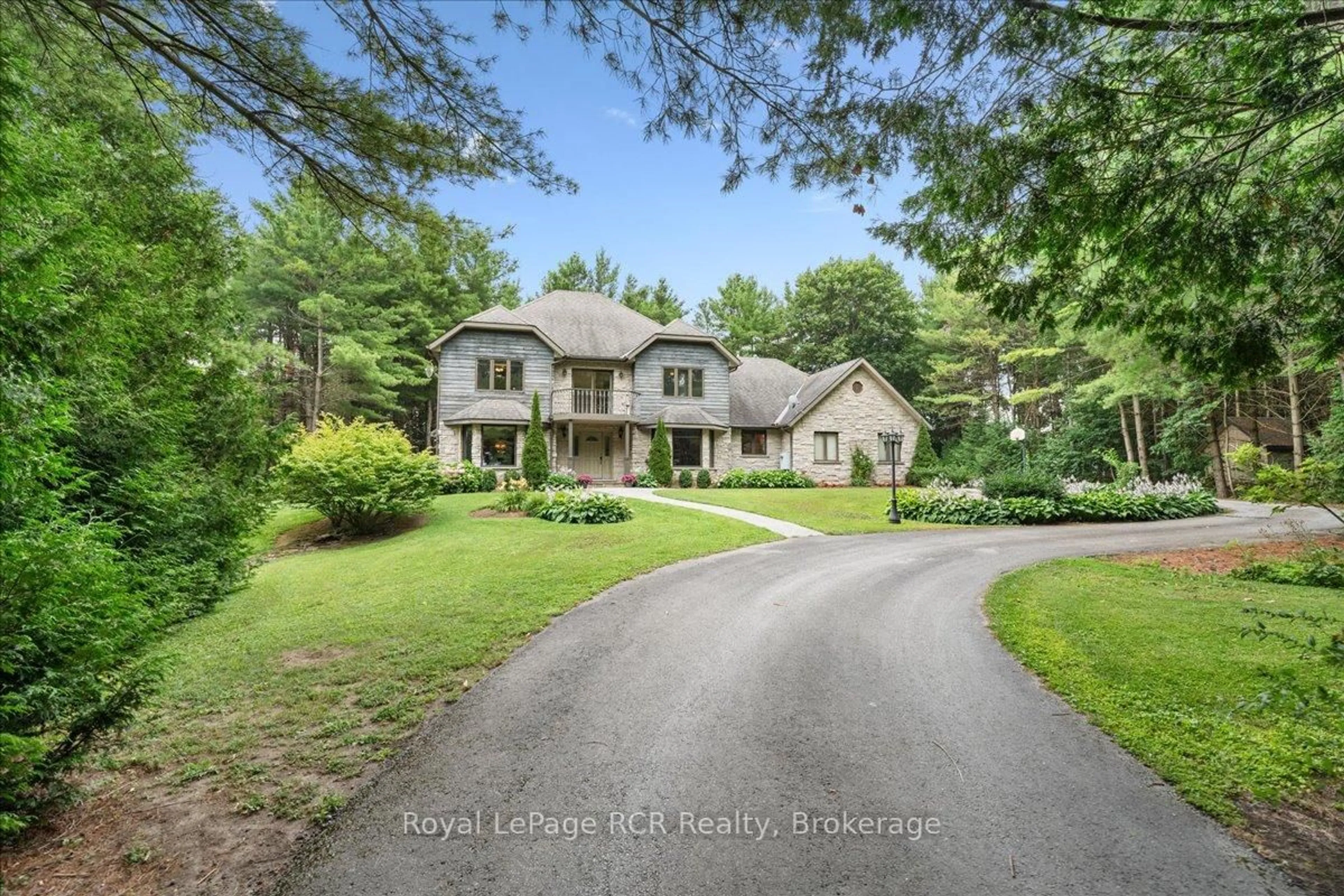 A pic from outside/outdoor area/front of a property/back of a property/a pic from drone, street for 324011 Side Road 27, Meaford Ontario N0H 1B0