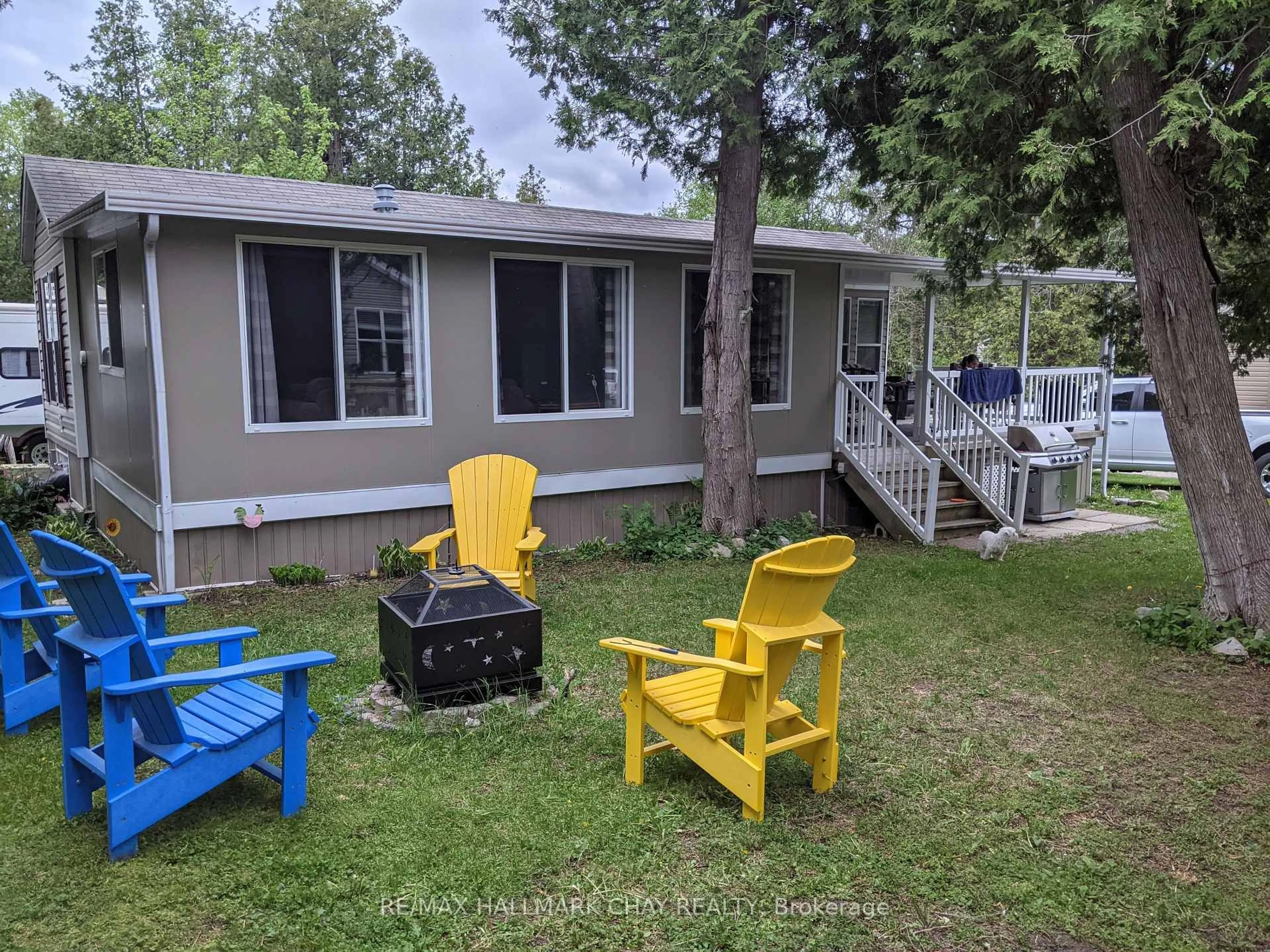 Patio, unknown for 236 Nestle In Park Rd, Kawartha Lakes Ontario K0M 1C0