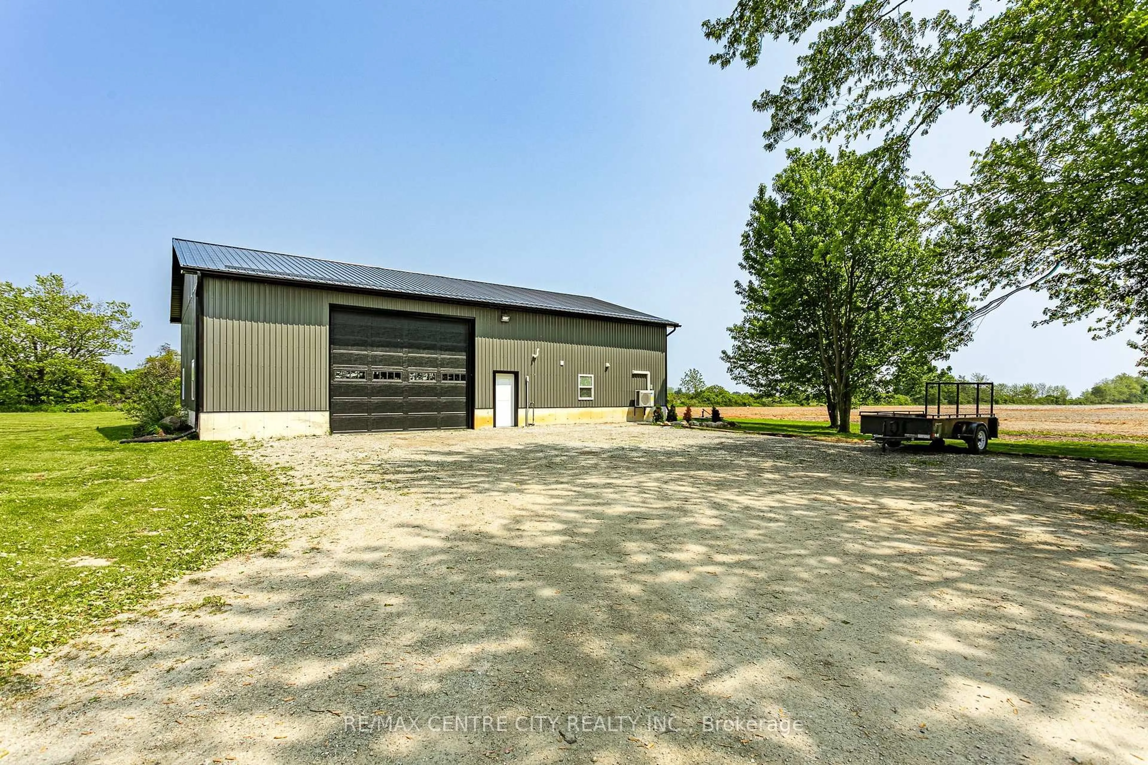 A pic from outside/outdoor area/front of a property/back of a property/a pic from drone, building for 51057 Nova Scotia Line, Malahide Ontario N5H 2R2